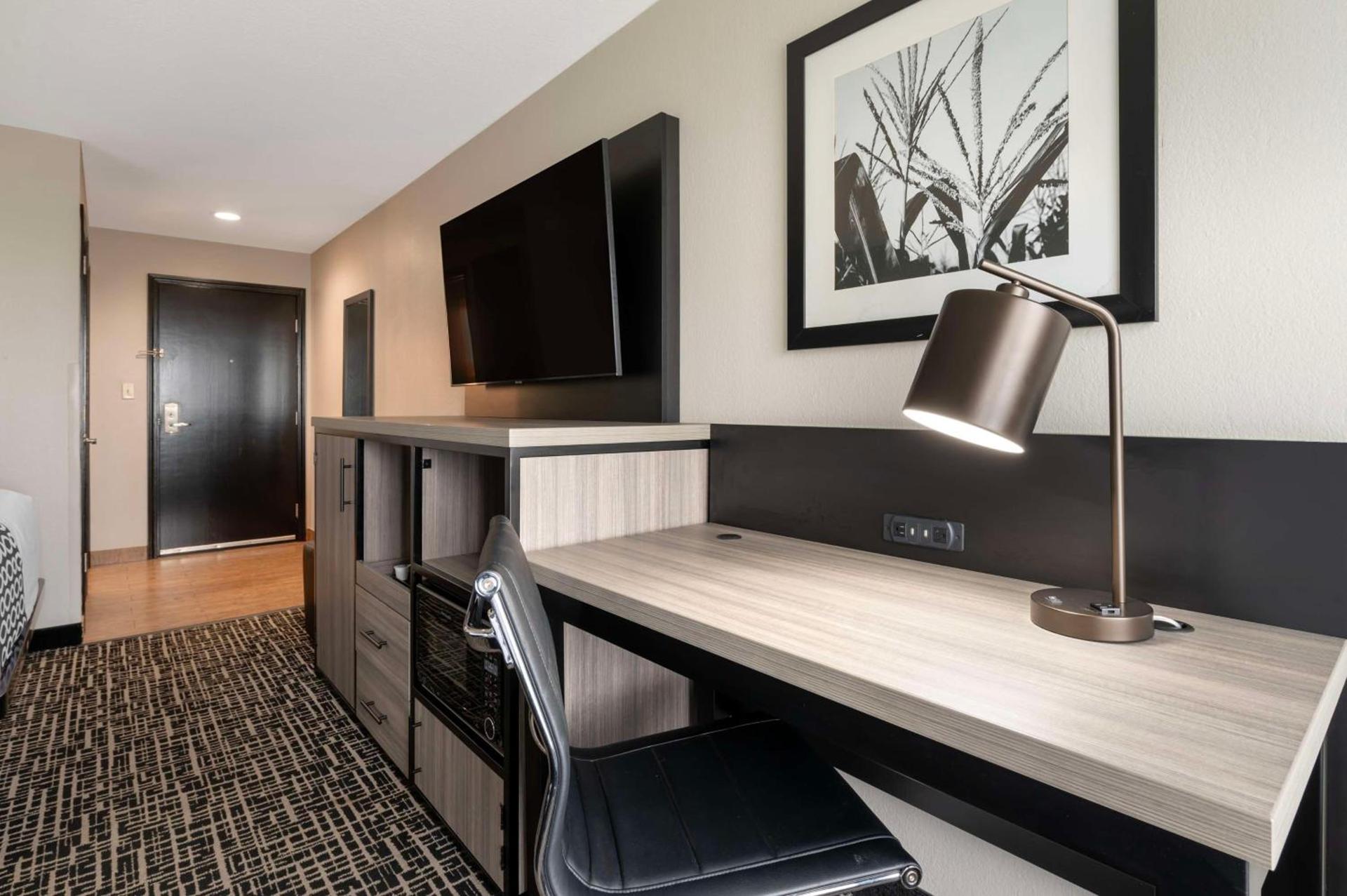 Best Western Plus Greenwood Indy South Inn photo 12