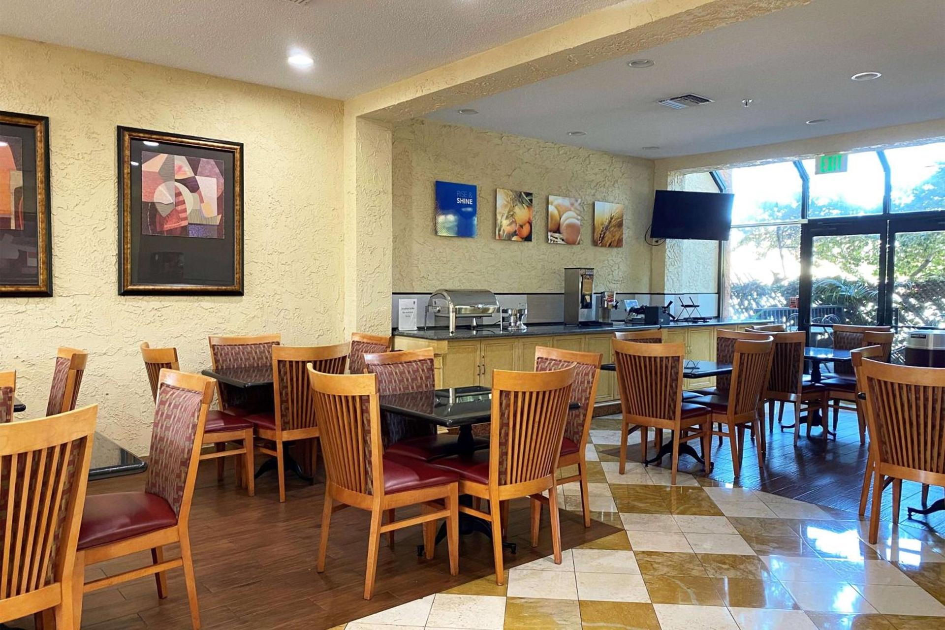 Wyndham Garden Newark Fremont Silicon Valley photo 4