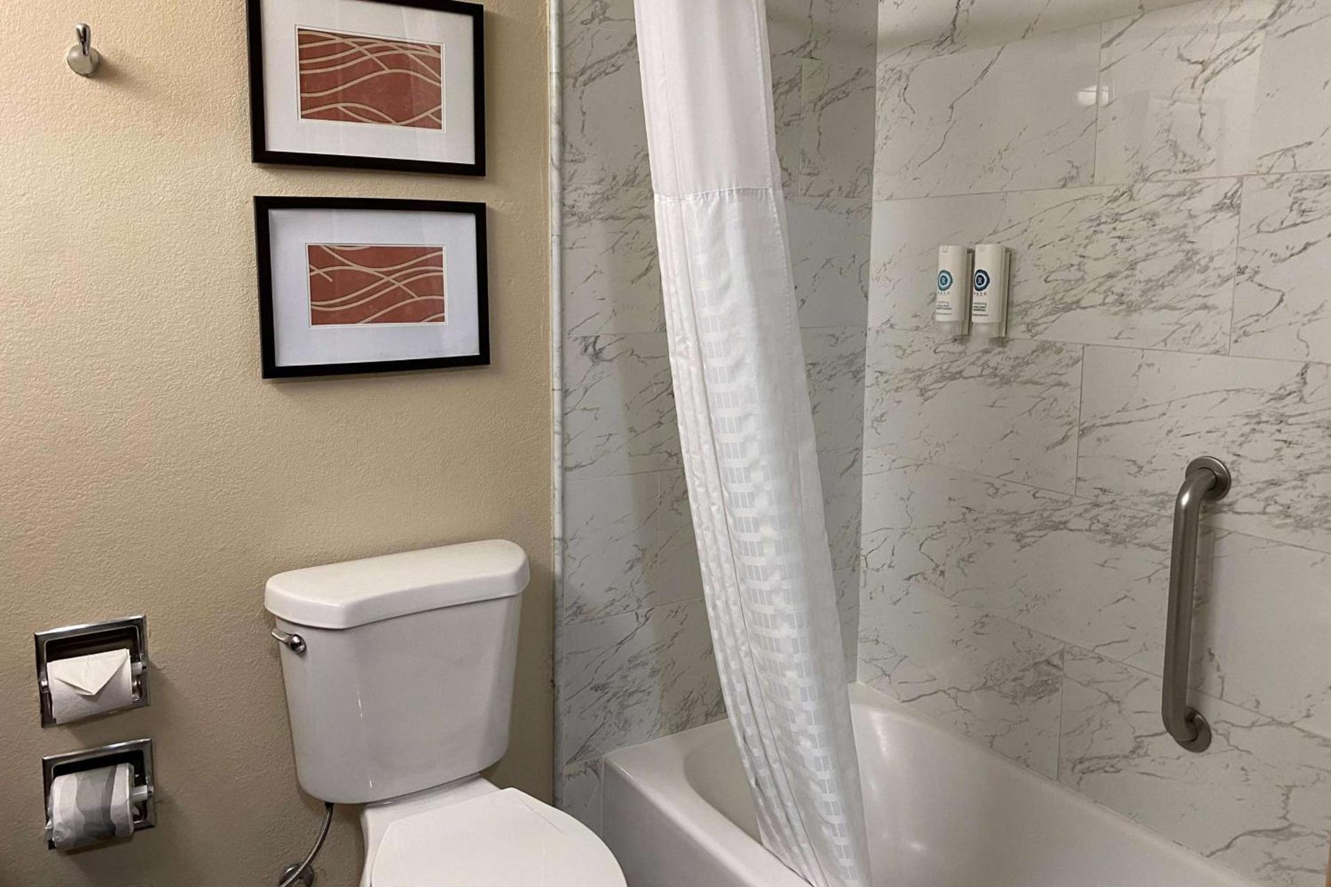 Wyndham Garden Newark Fremont Silicon Valley photo 23