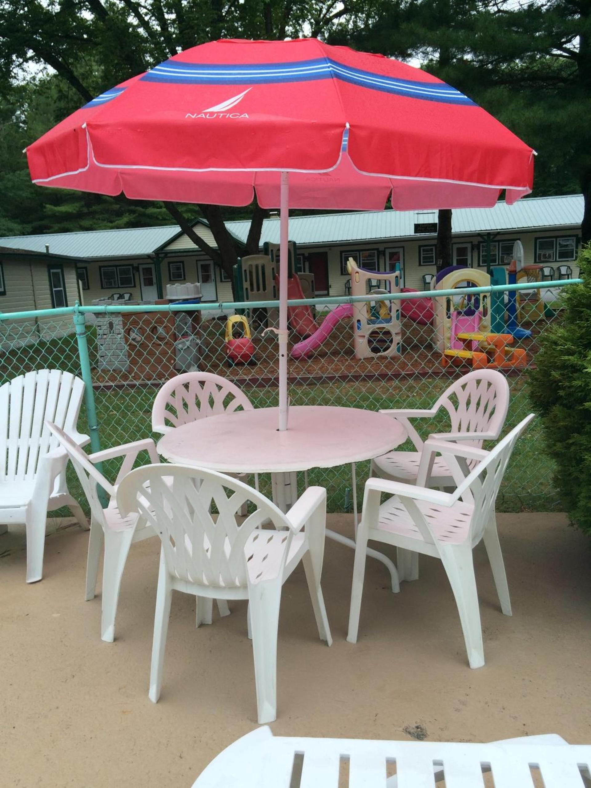 Perry's Motel and Cottages photo 10