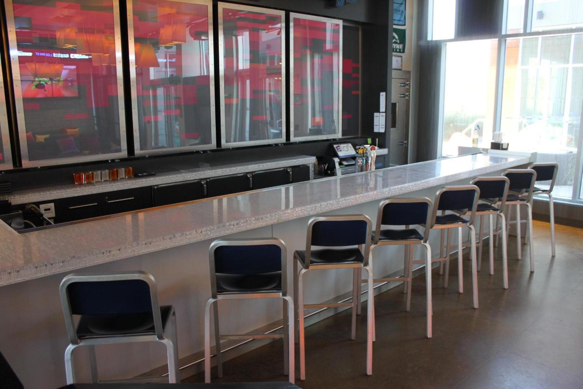 Aloft by Marriott Syracuse Inner Harbor photo 7