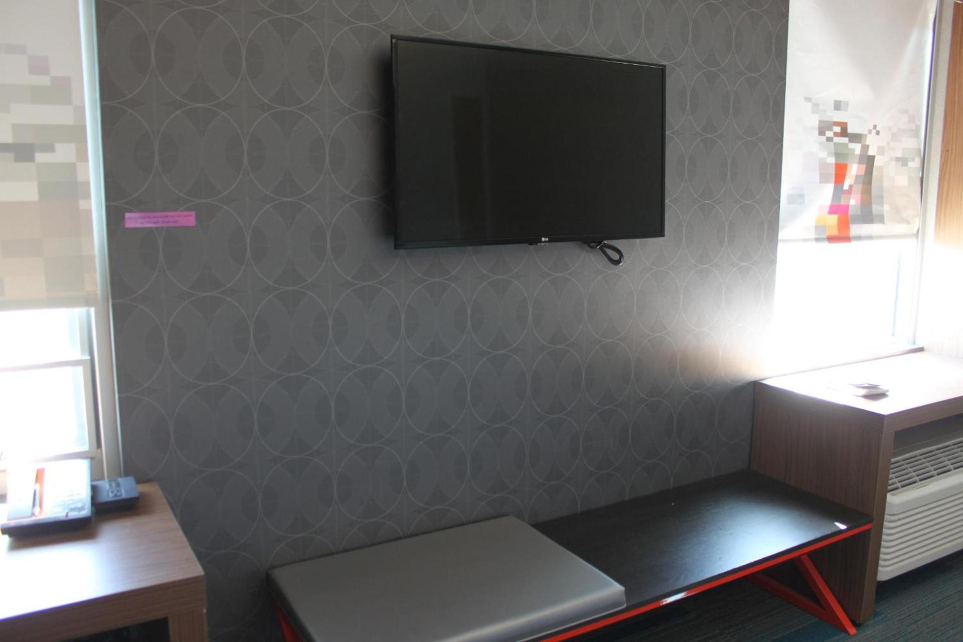 Aloft by Marriott Syracuse Inner Harbor photo 9
