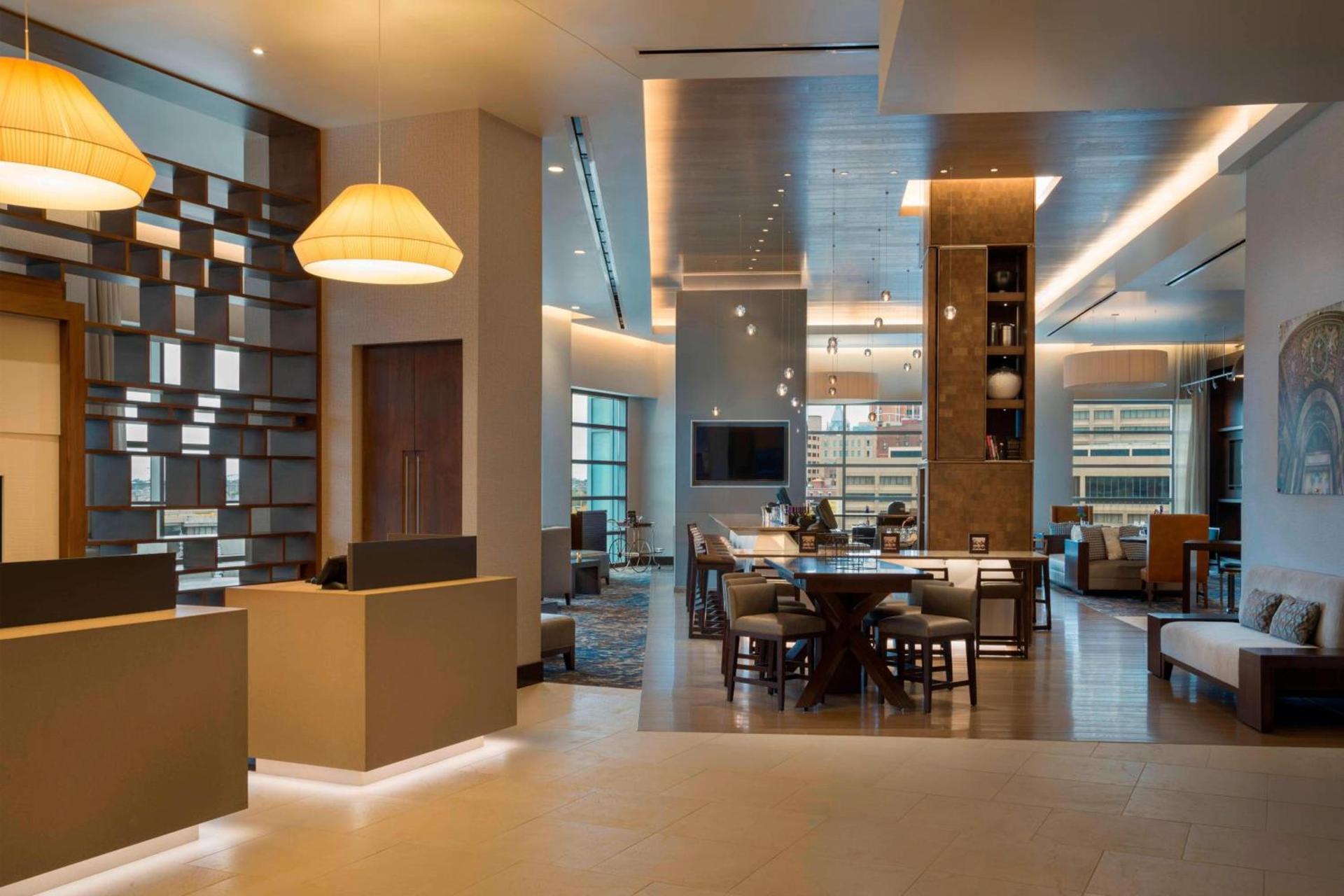 Buffalo Marriott at LECOM HARBORCENTER photo 5