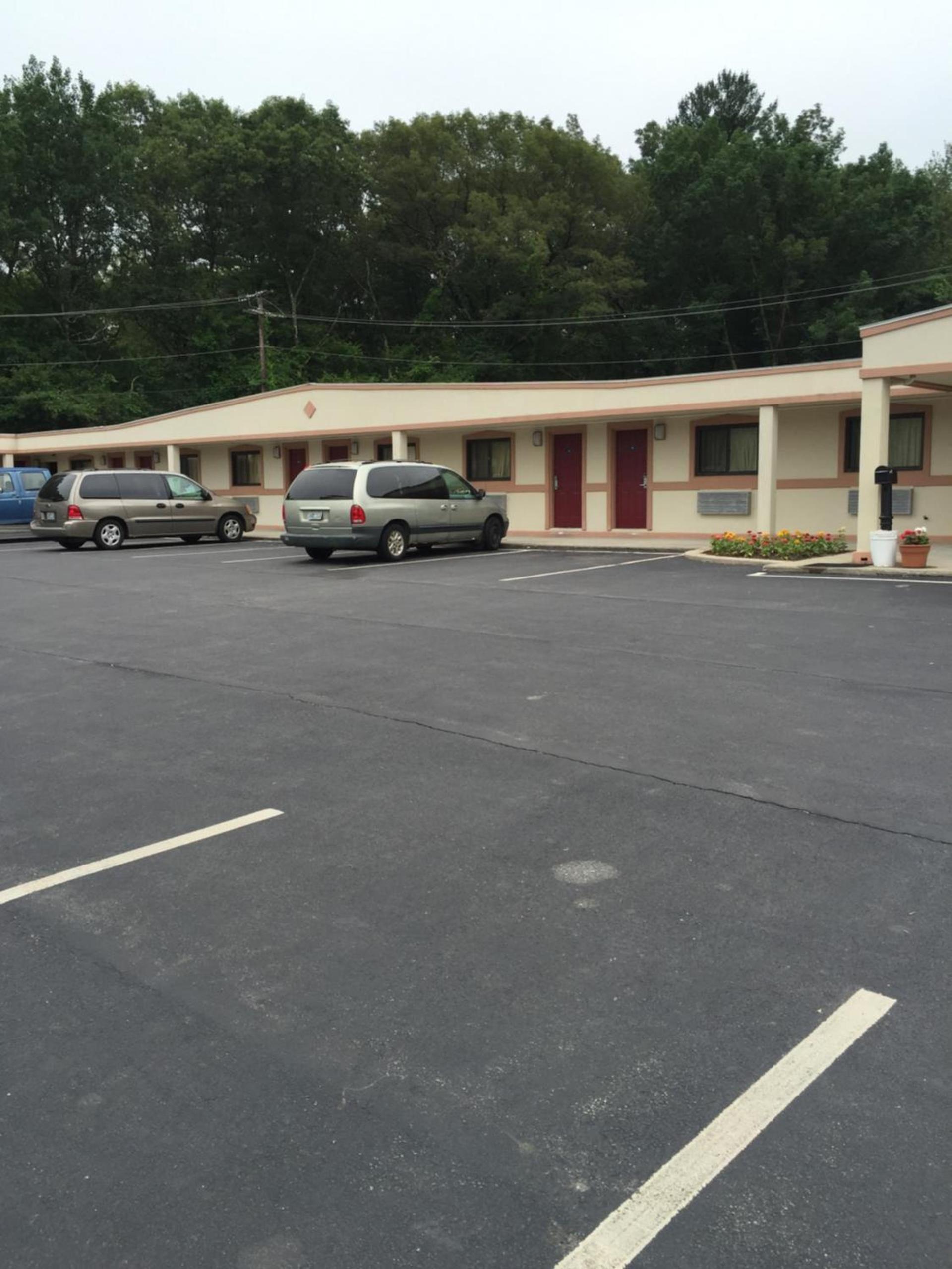 Skyview Motor Inn photo 5