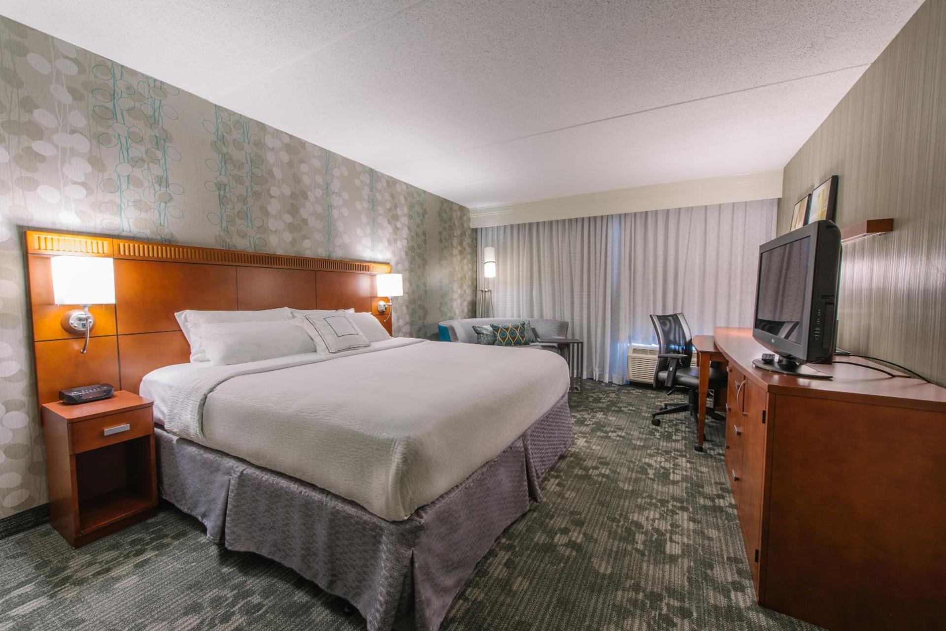 Courtyard by Marriott Nashua photo 41
