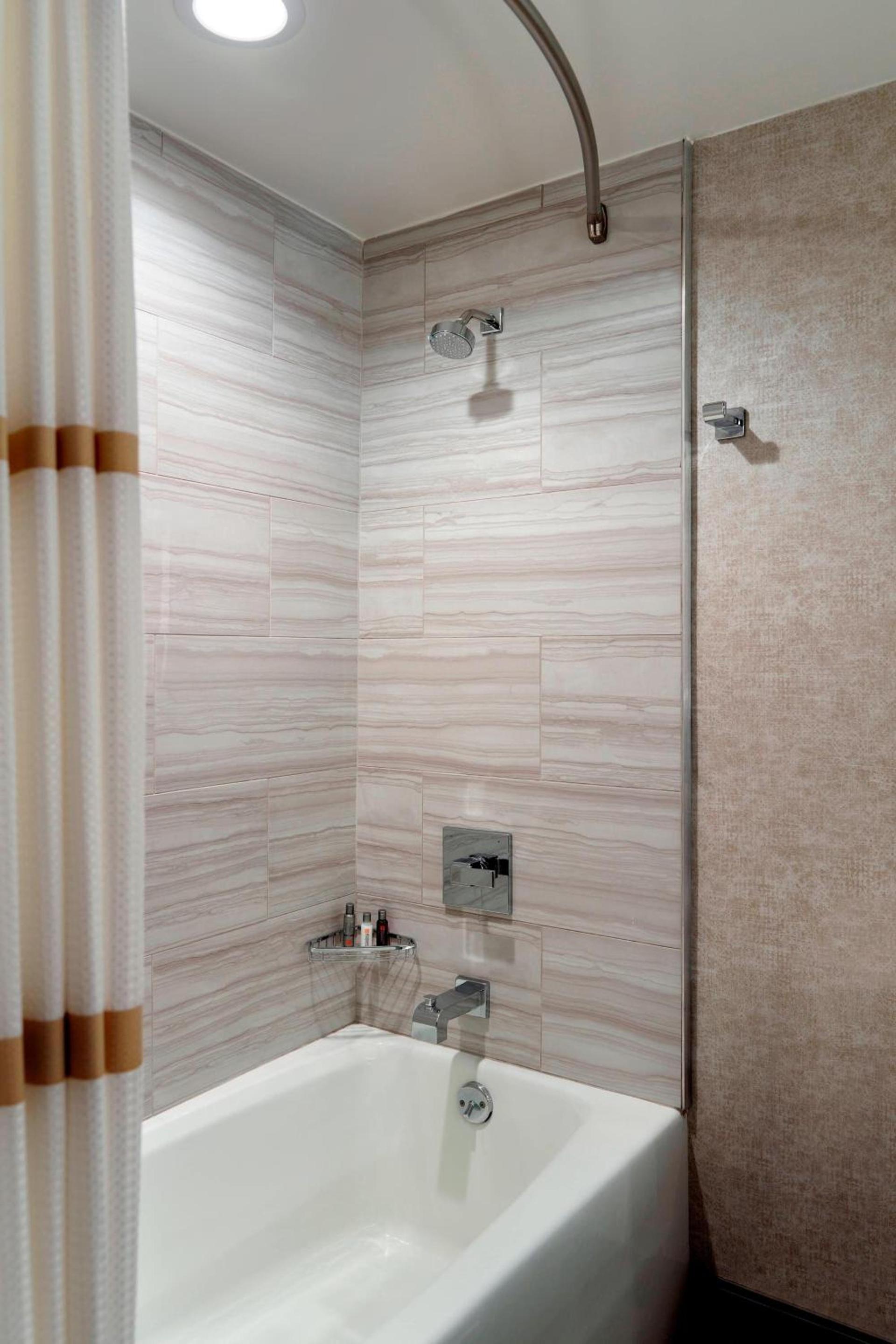 Atlanta Marriott Peachtree Corners photo 12