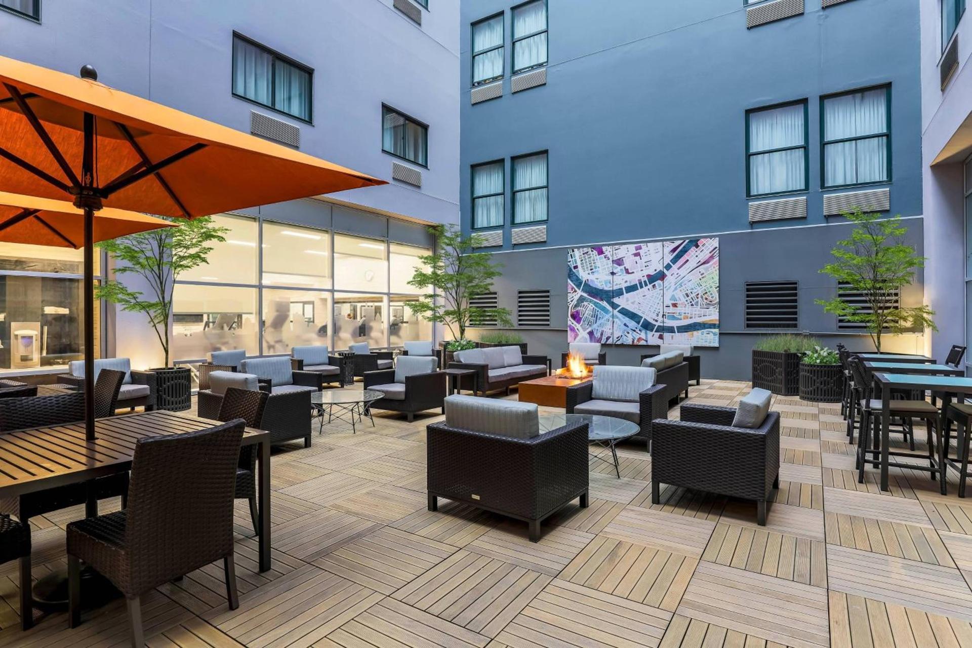 Courtyard by Marriott Pittsburgh Downtown photo 5