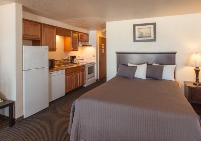 Surfside Resort photo 16