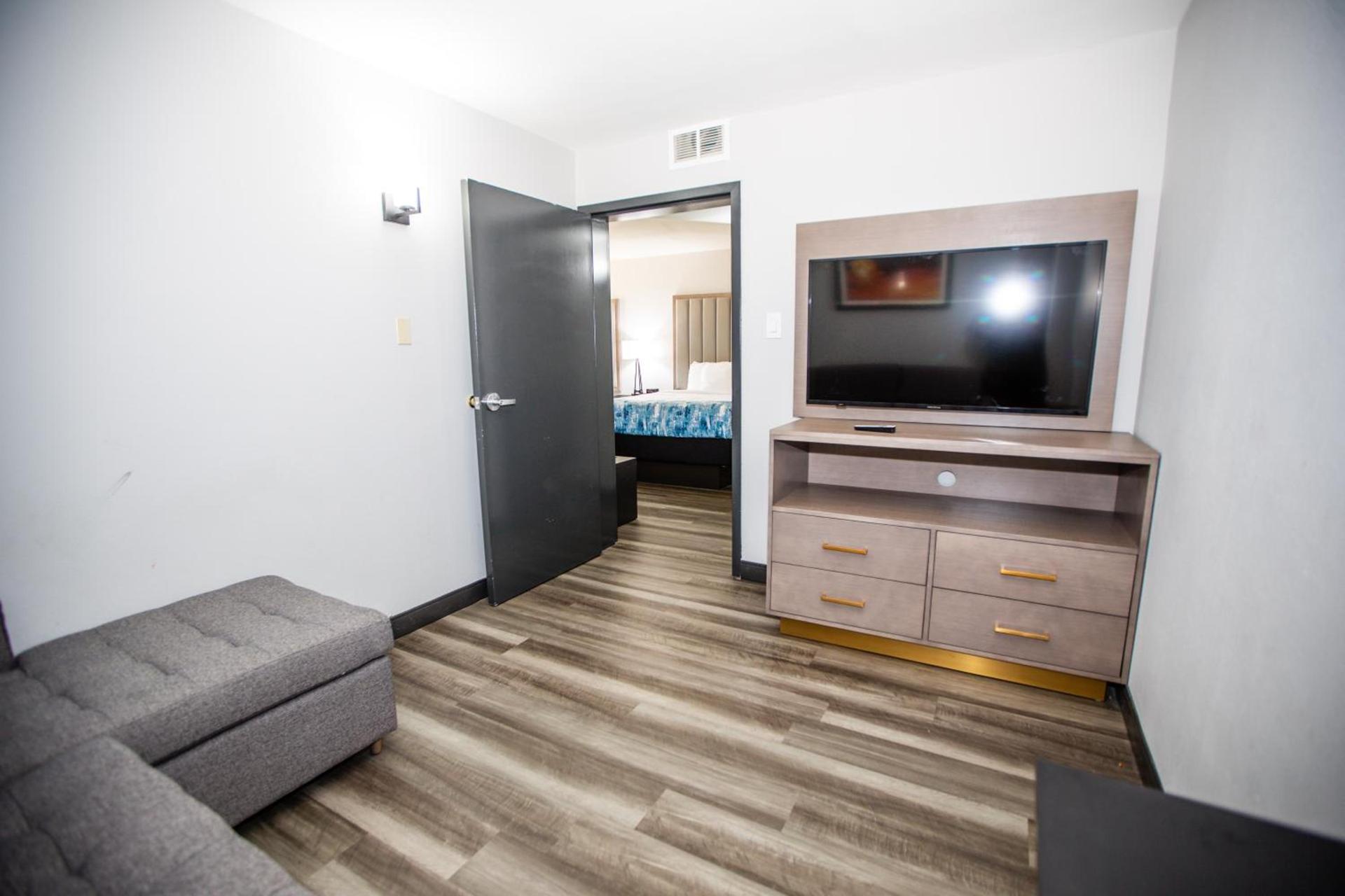 La Quinta by Wyndham Dallas I-35 Walnut Hill Ln photo 15
