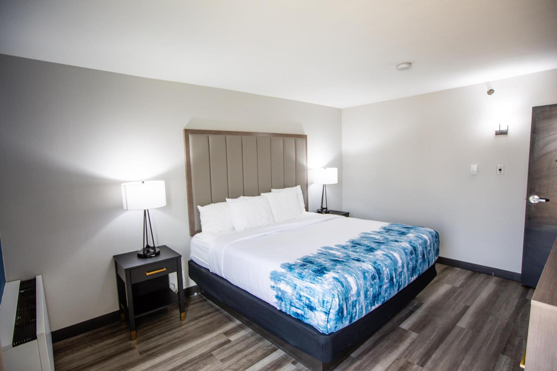 La Quinta by Wyndham Dallas I-35 Walnut Hill Ln photo 28