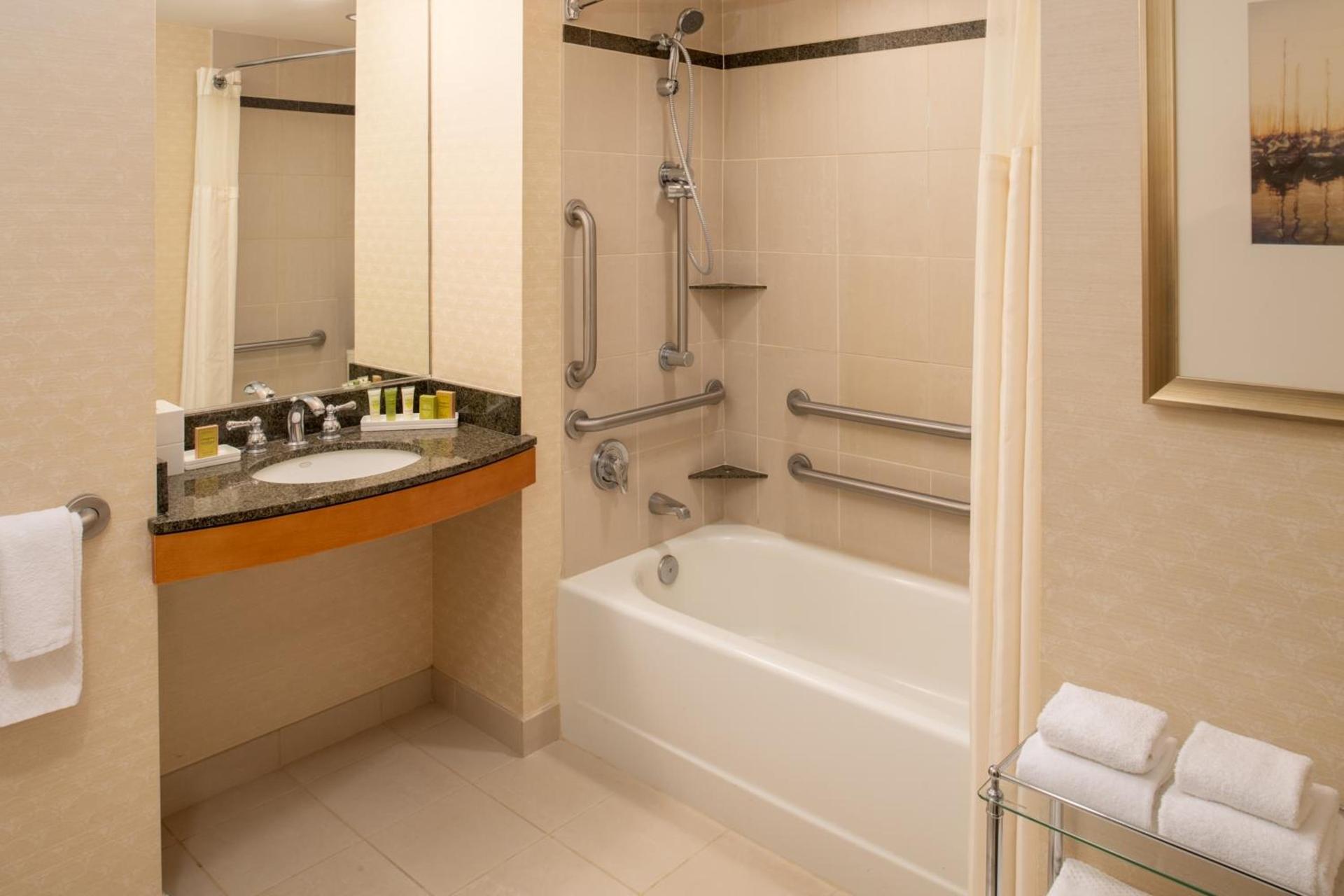 Hilton Vancouver Washington photo 79