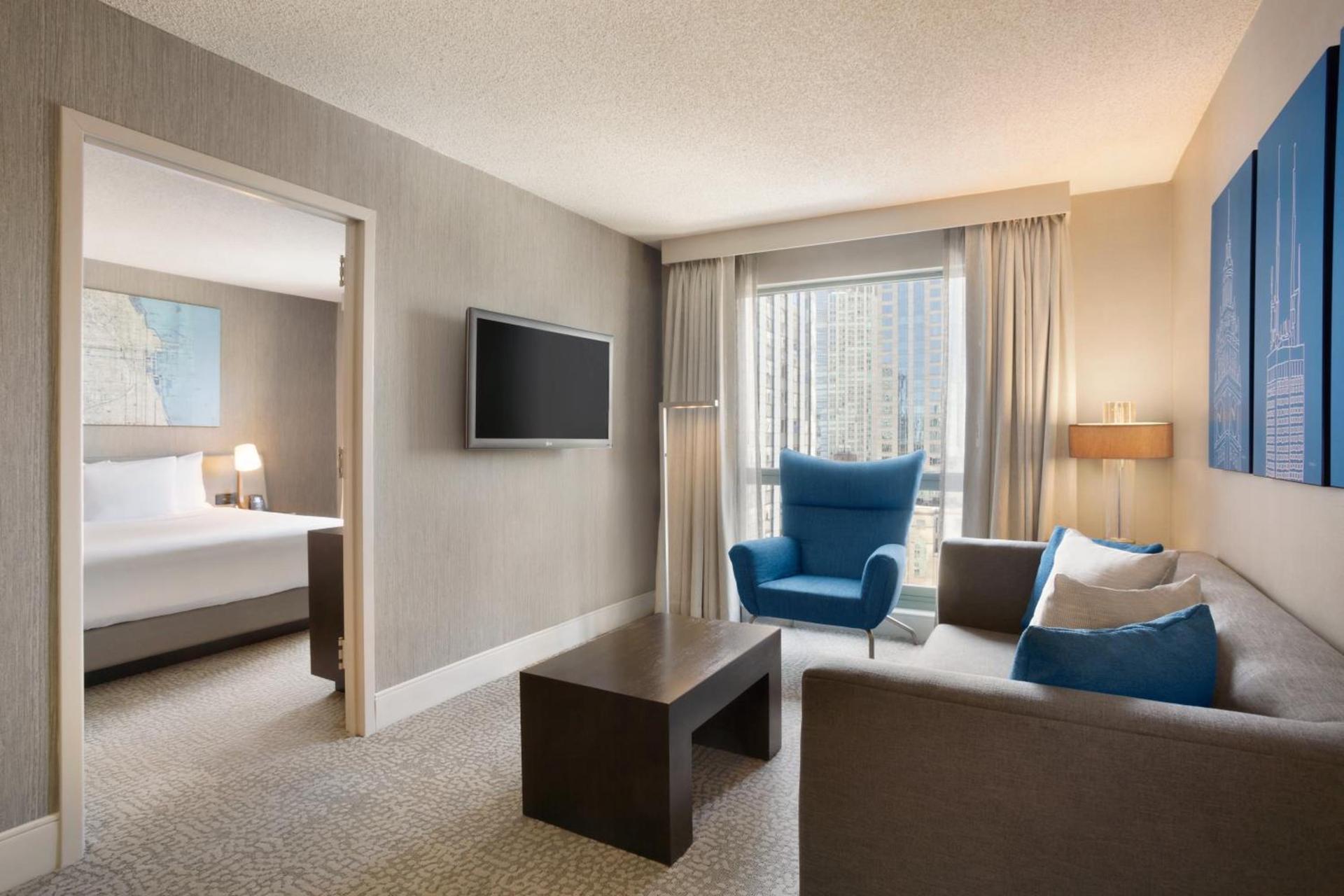Hilton Chicago Magnificent Mile Suites photo 62