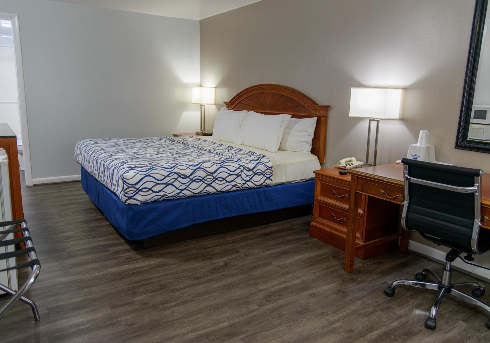 America's Best Value Inn Lancaster photo 4