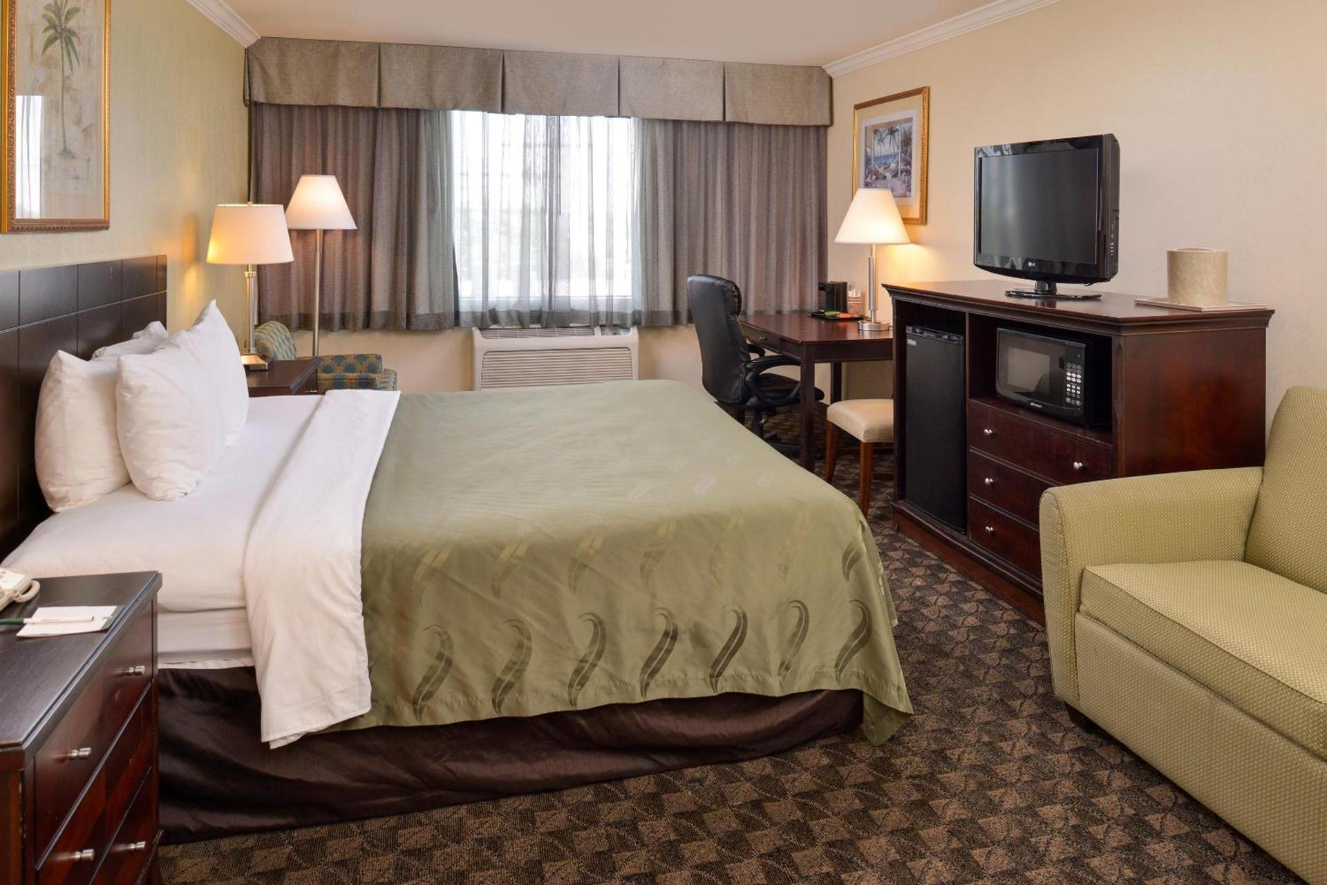 Quality Inn & Suites Montebello - Los Angeles photo 40