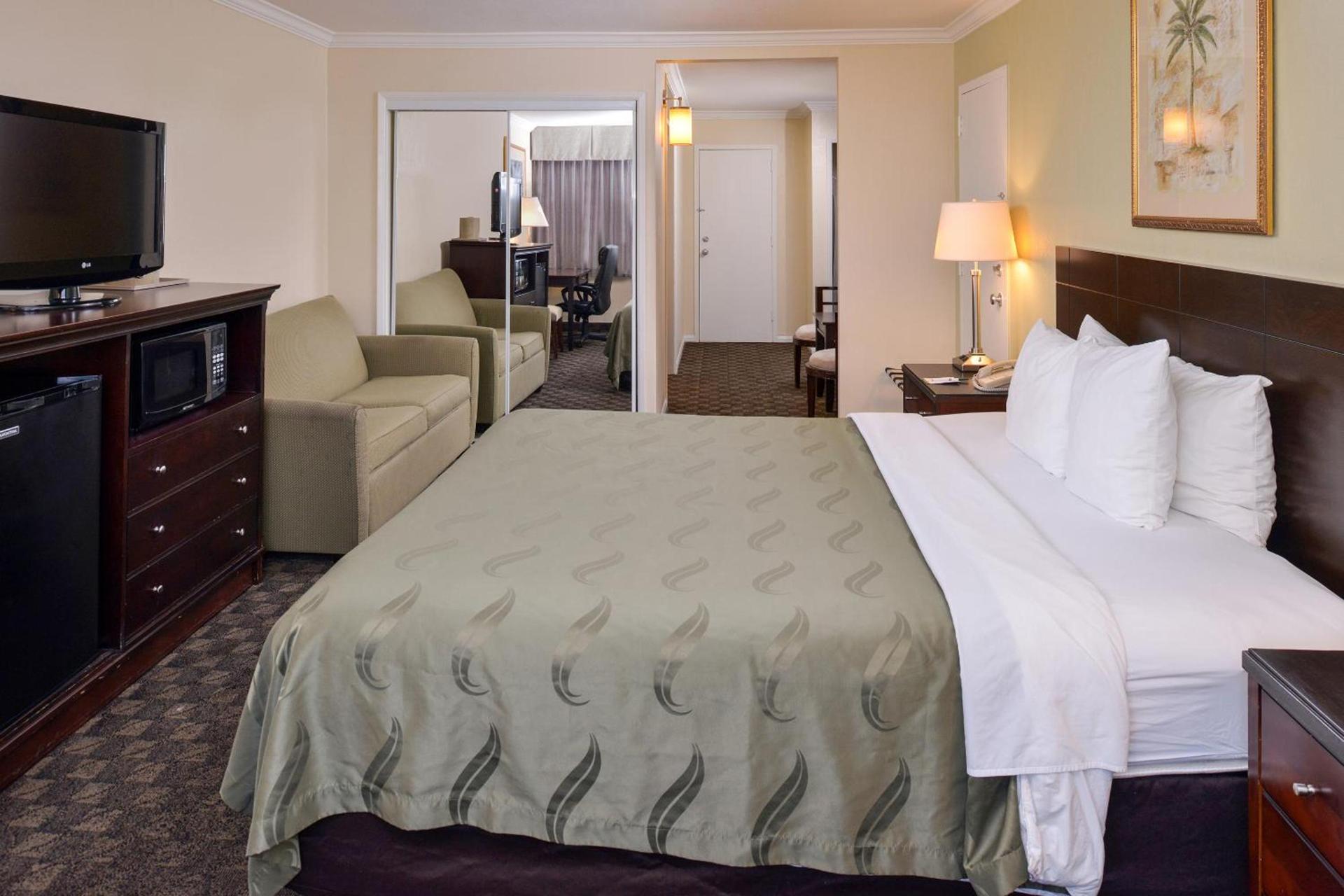 Quality Inn & Suites Montebello - Los Angeles photo 42