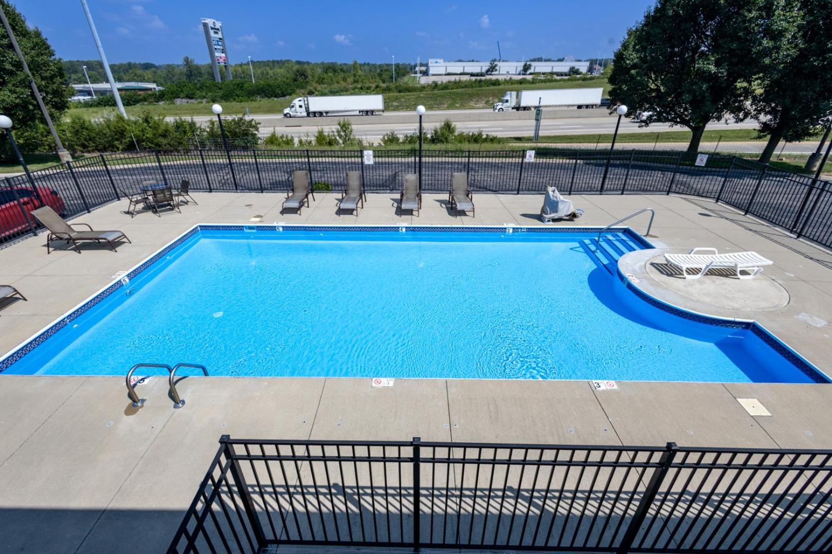 Days Inn by Wyndham Dayton Huber Heights Northeast photo 34