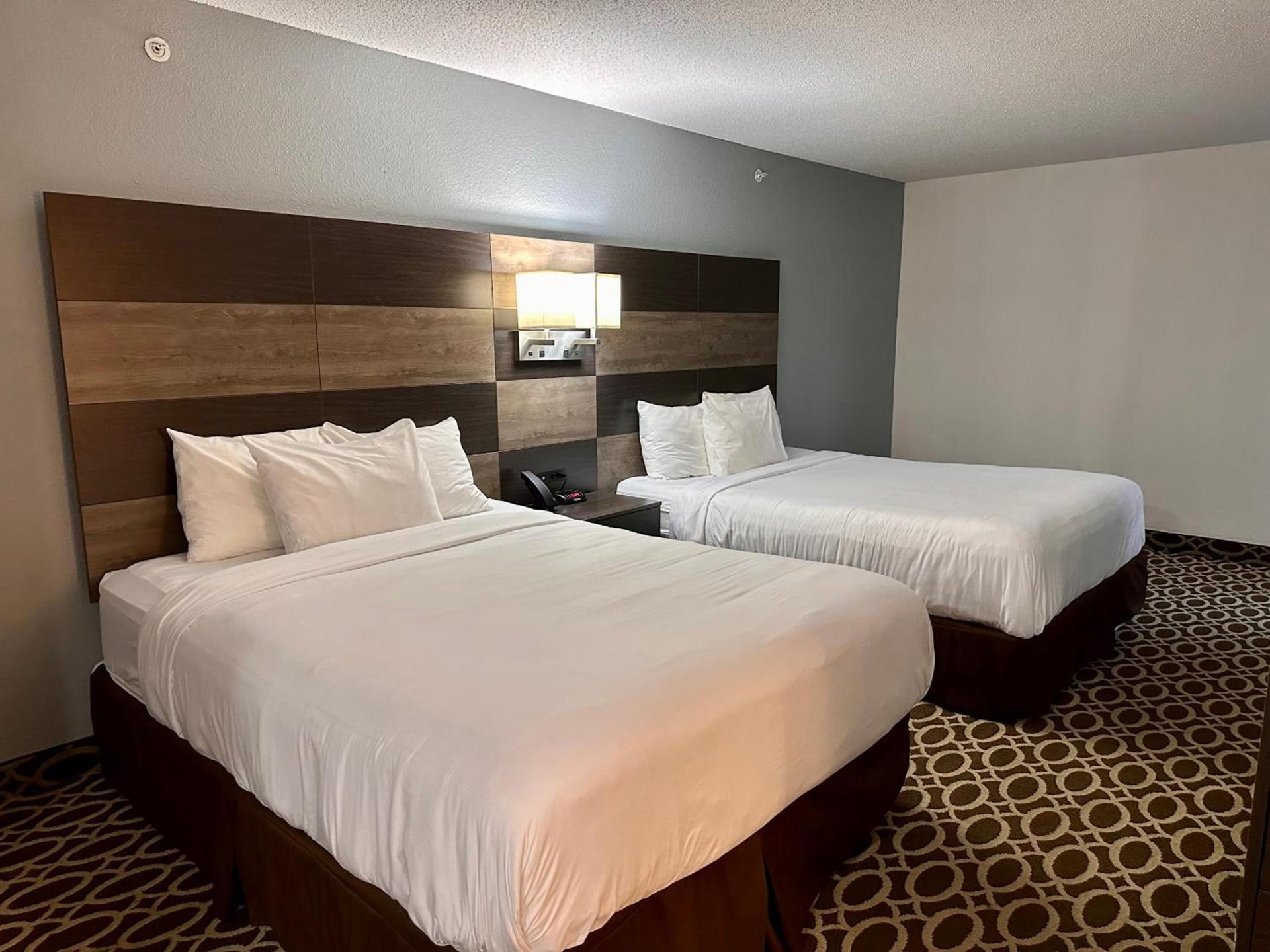 MainStay Suites Madison Airport photo 88