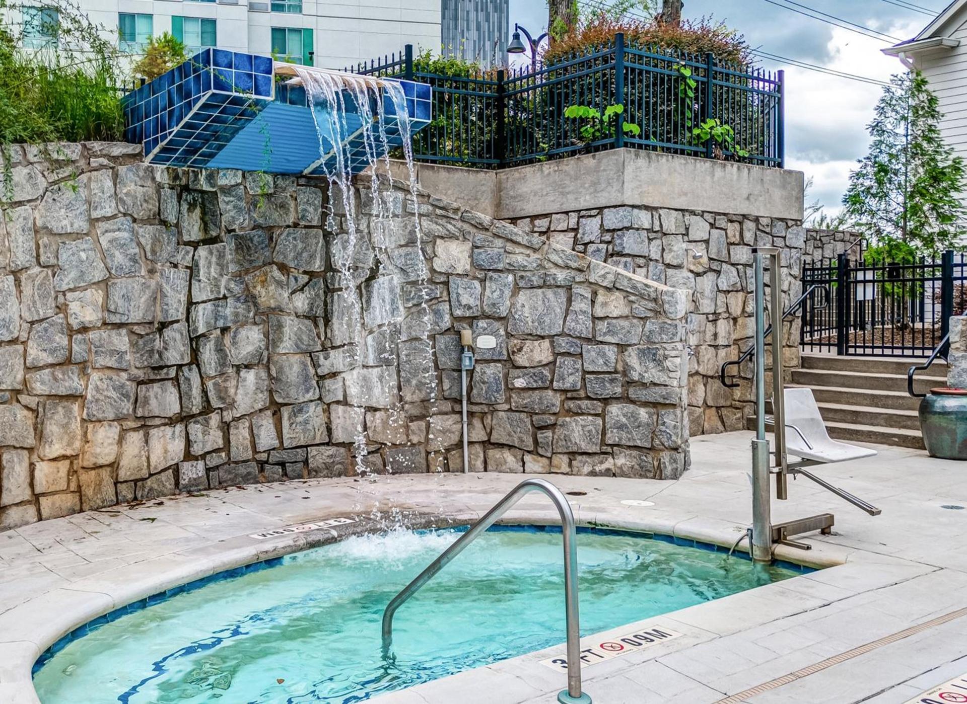Hotel Indigo Atlanta-Vinings Ballpark Area by IHG photo 63