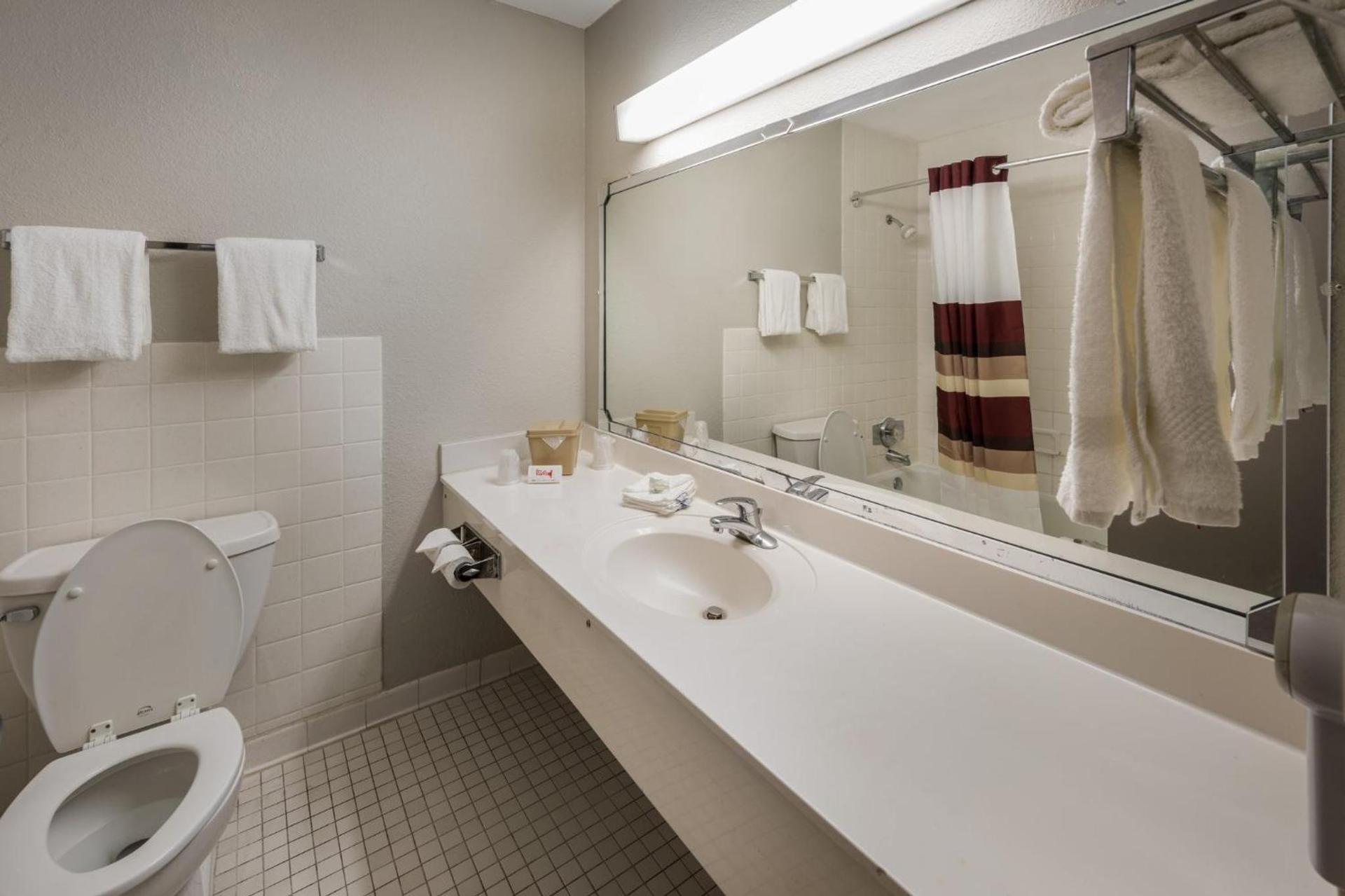 Red Roof Inn Dumfries-Quantico photo 22
