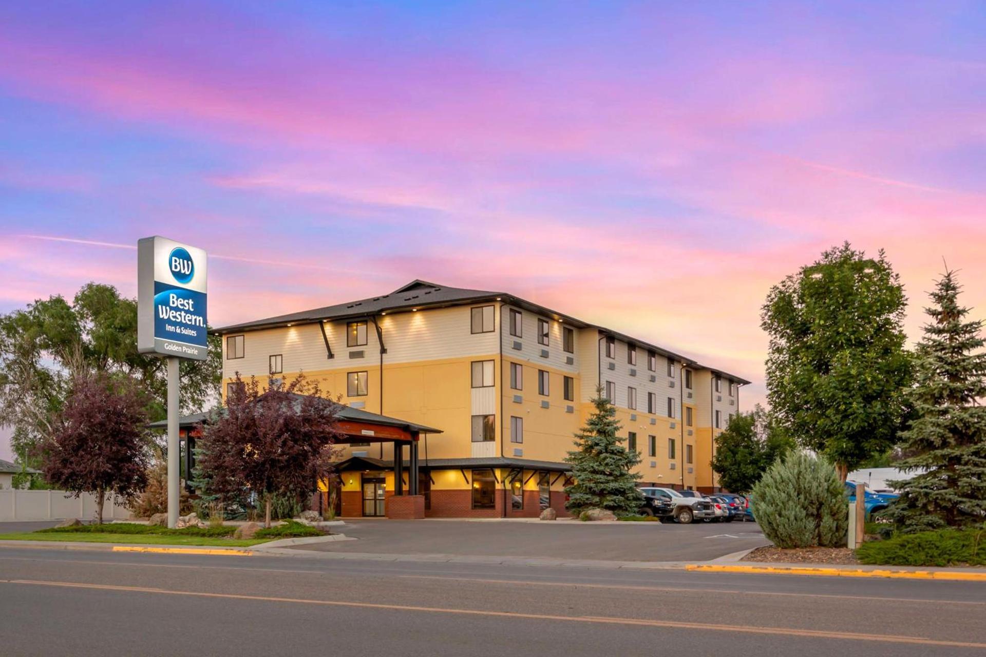 Best Western Golden Prairie Inn and Suites — hotel in Sidney