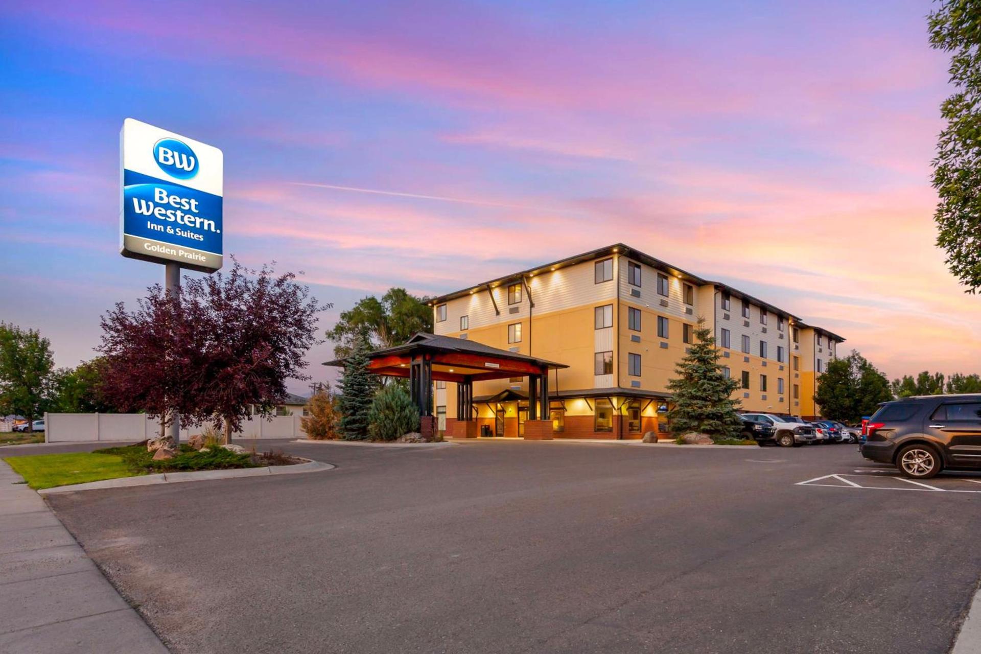 Best Western Golden Prairie Inn and Suites photo 38