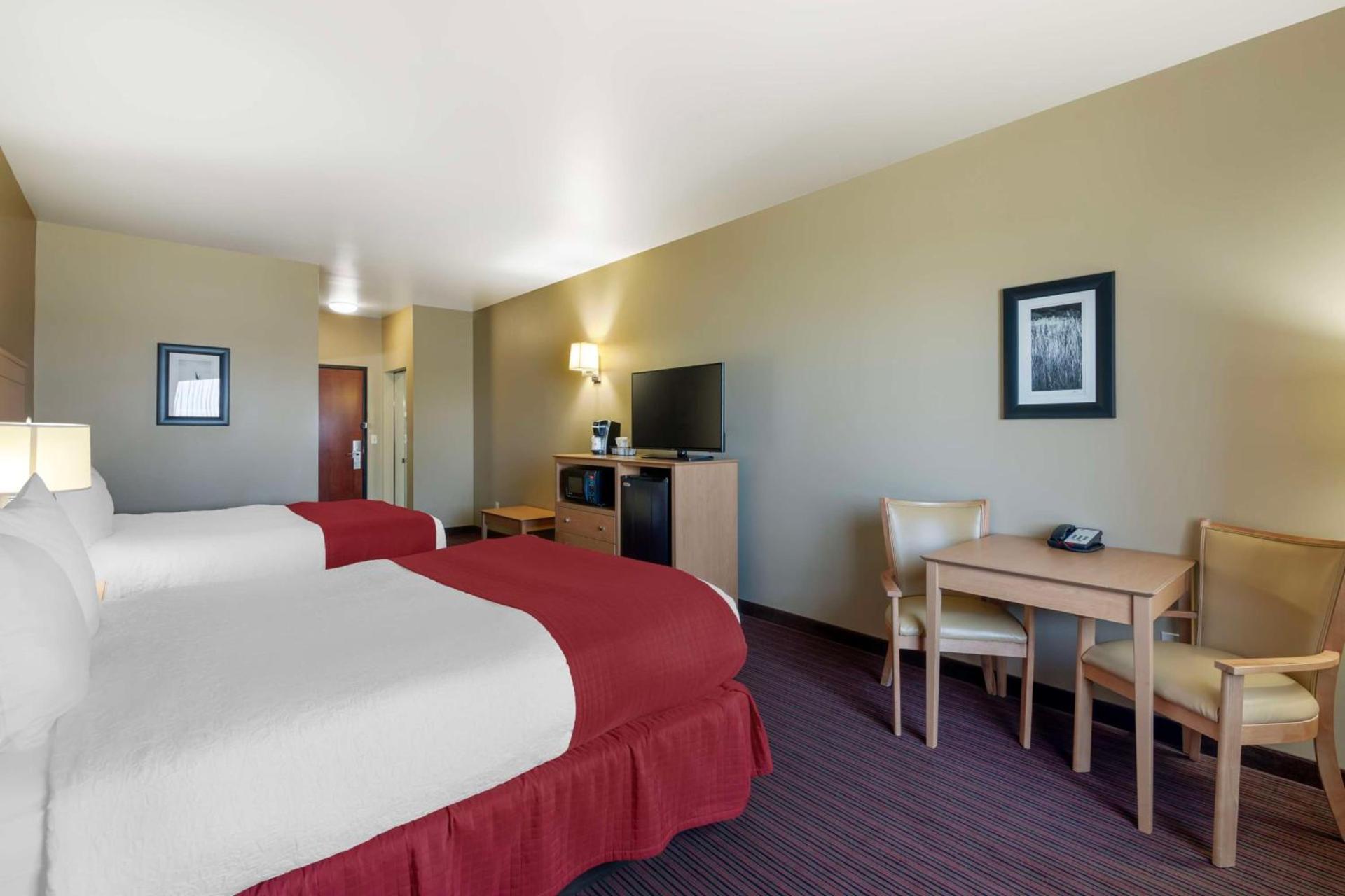 Best Western Golden Prairie Inn and Suites photo 12
