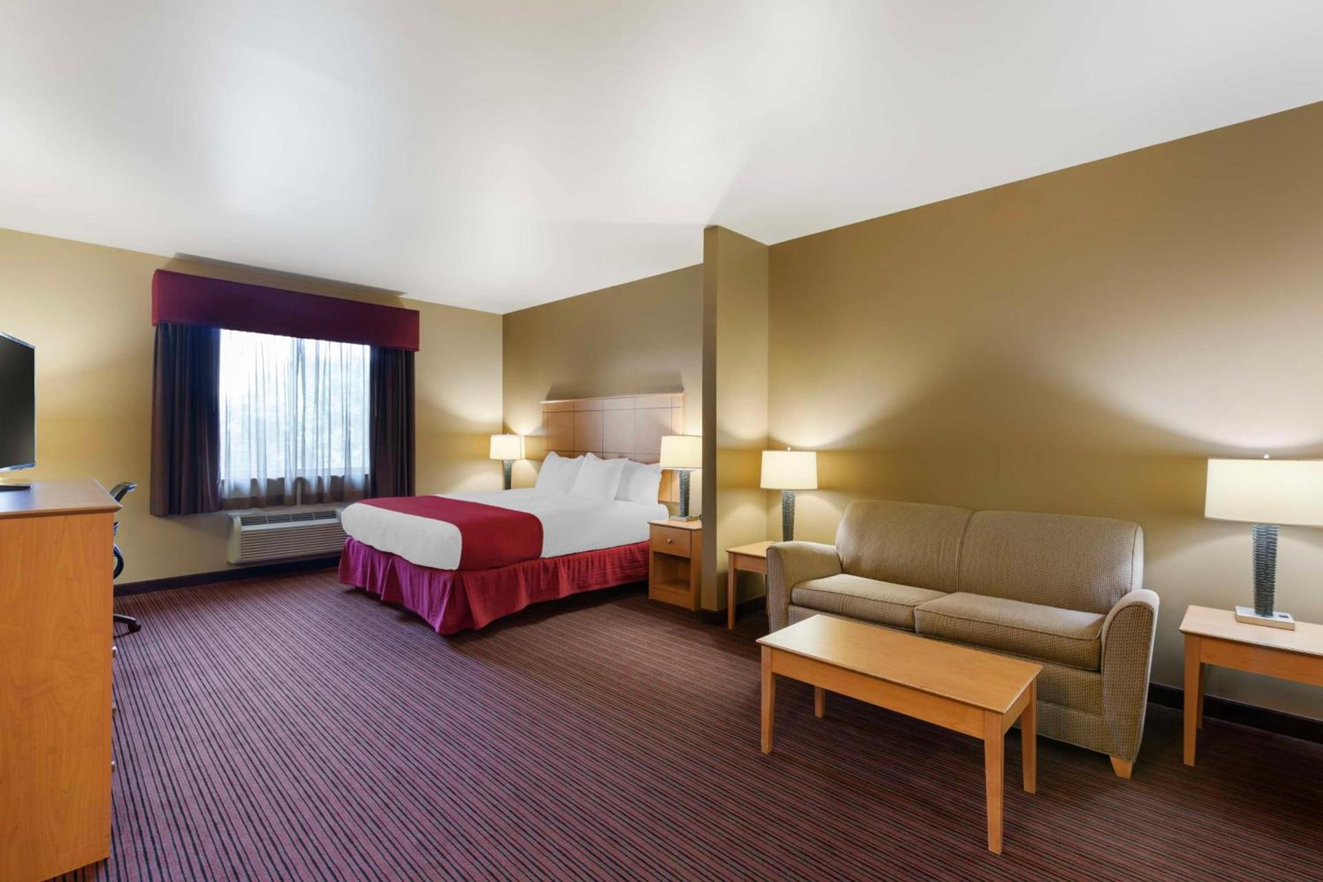 Best Western Golden Prairie Inn and Suites photo 20