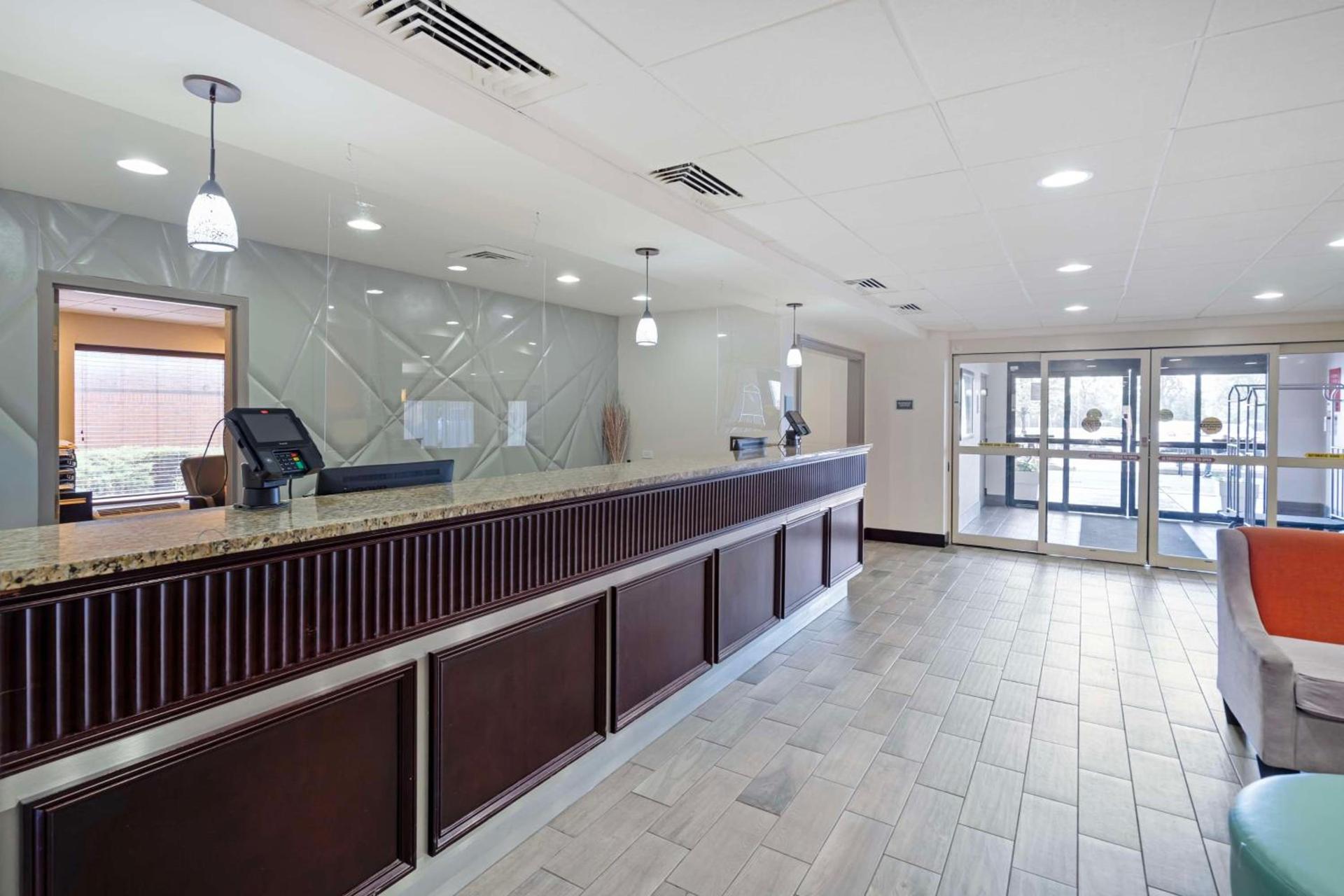 Best Western Plus Chicagoland - Countryside photo 5