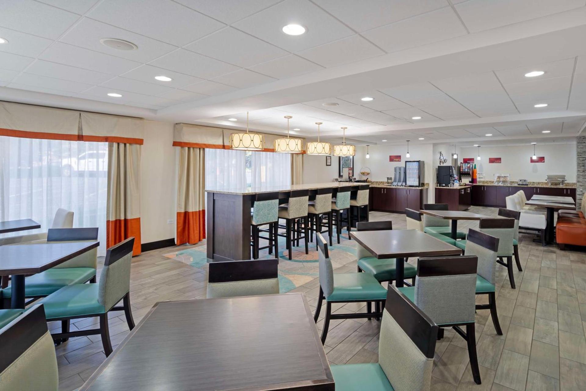 Best Western Plus Chicagoland - Countryside photo 6