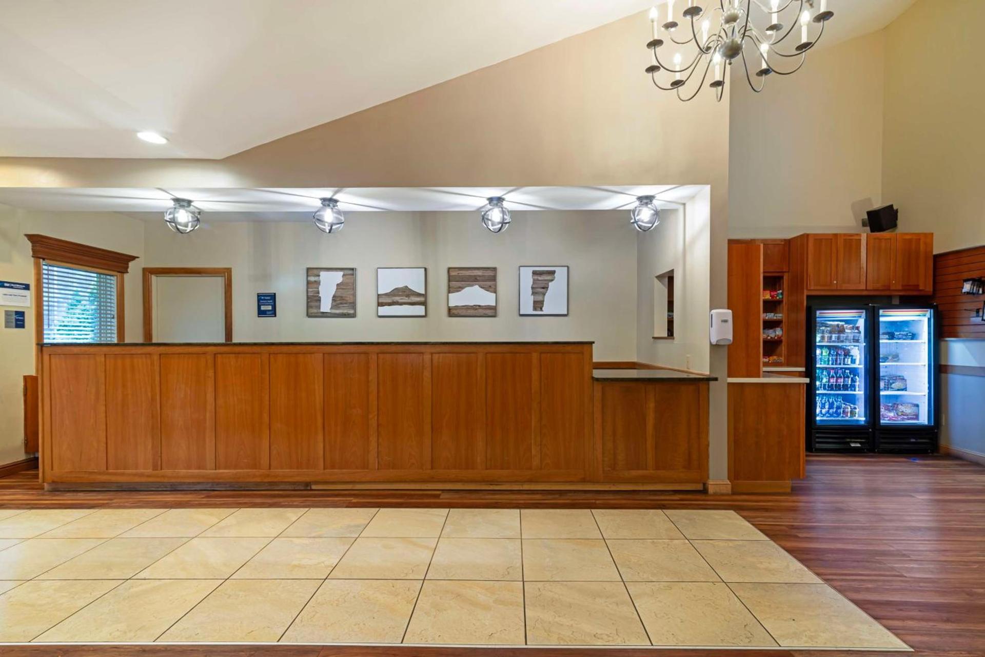 Best Western Plus Windjammer Inn & Conference Center photo 55