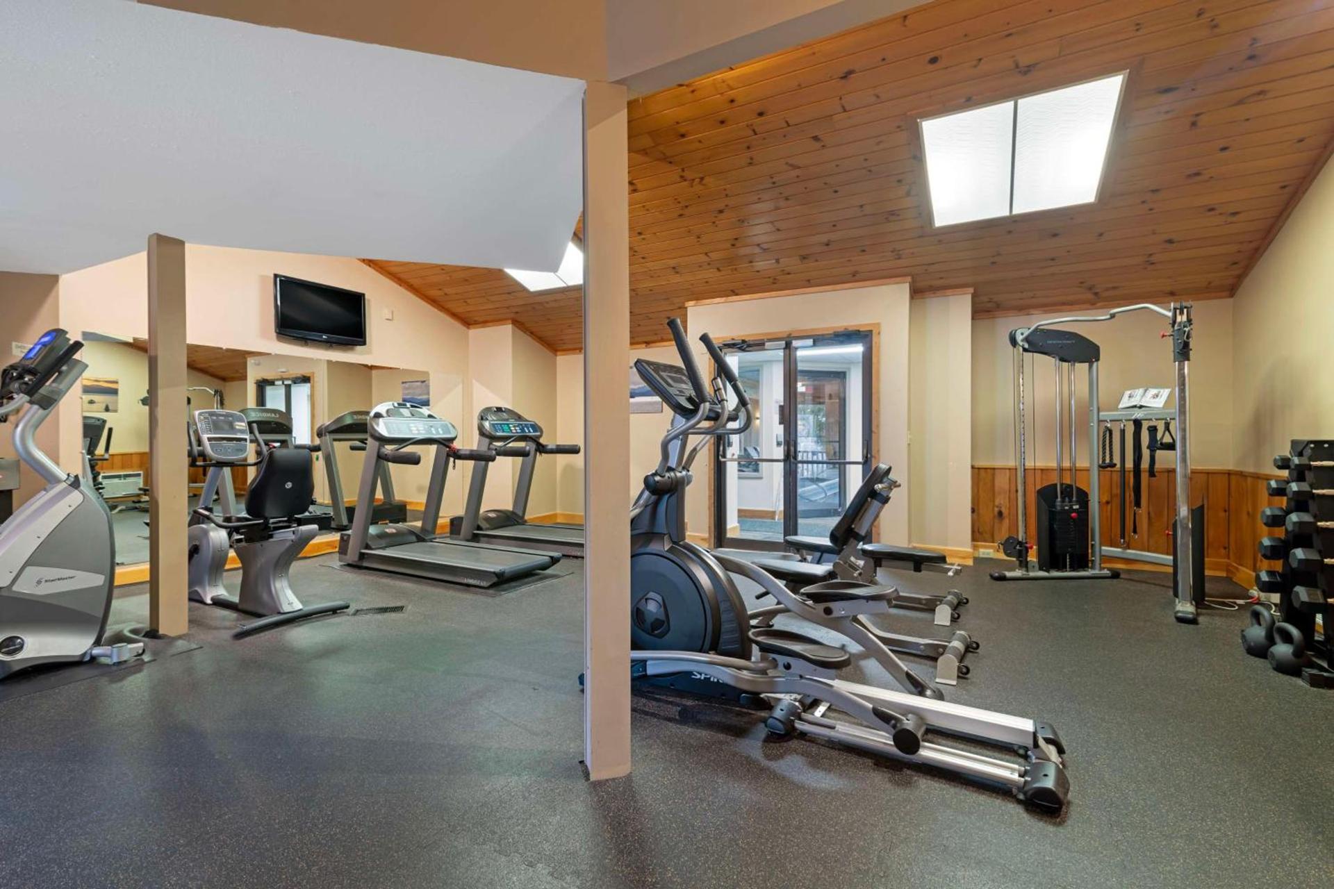 Best Western Plus Windjammer Inn & Conference Center photo 5