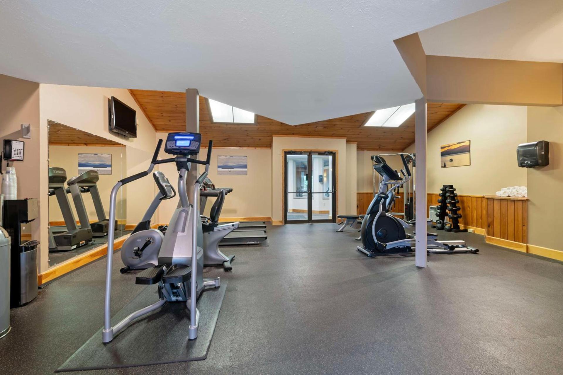 Best Western Plus Windjammer Inn & Conference Center photo 70
