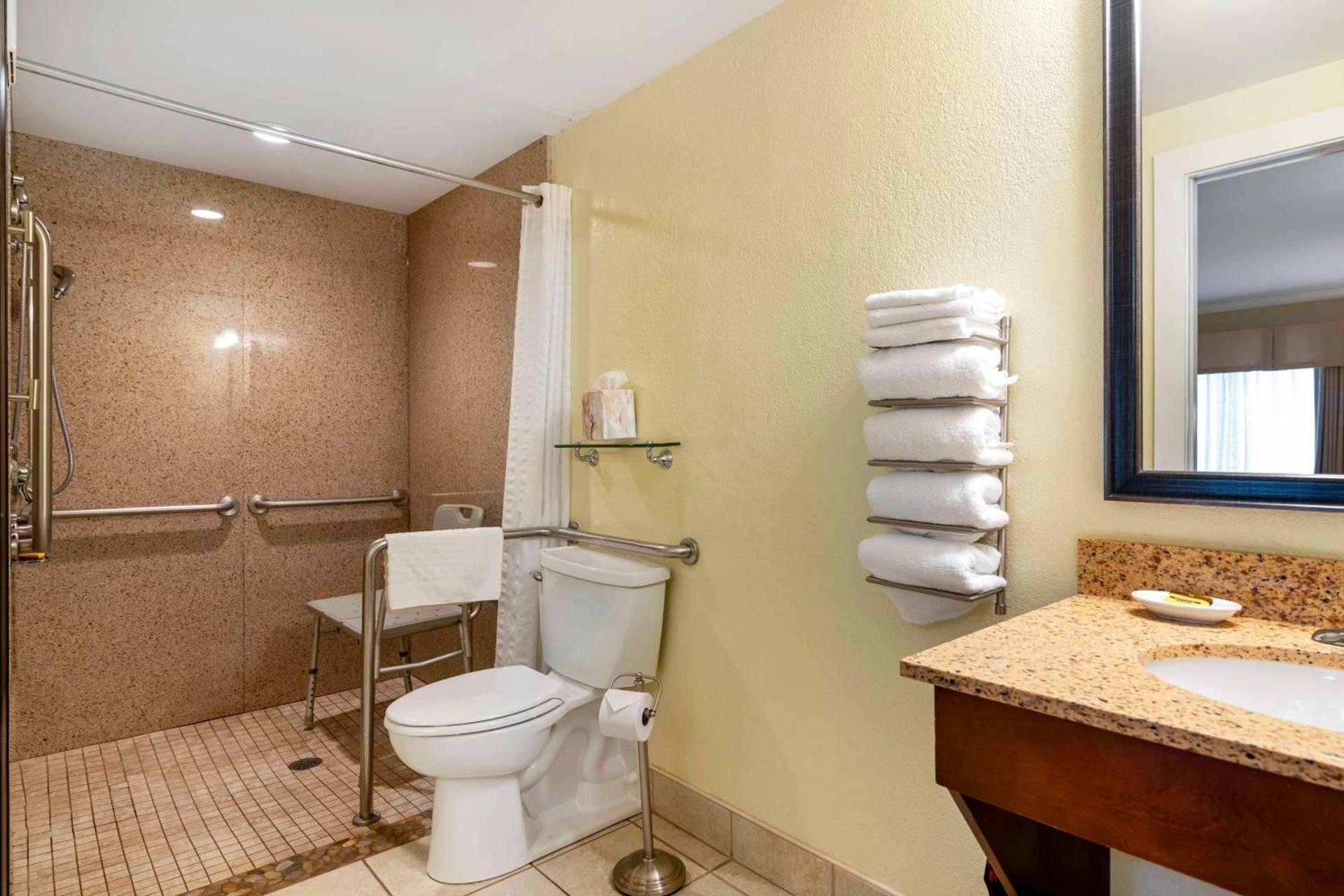 Best Western Plus Windjammer Inn & Conference Center photo 18