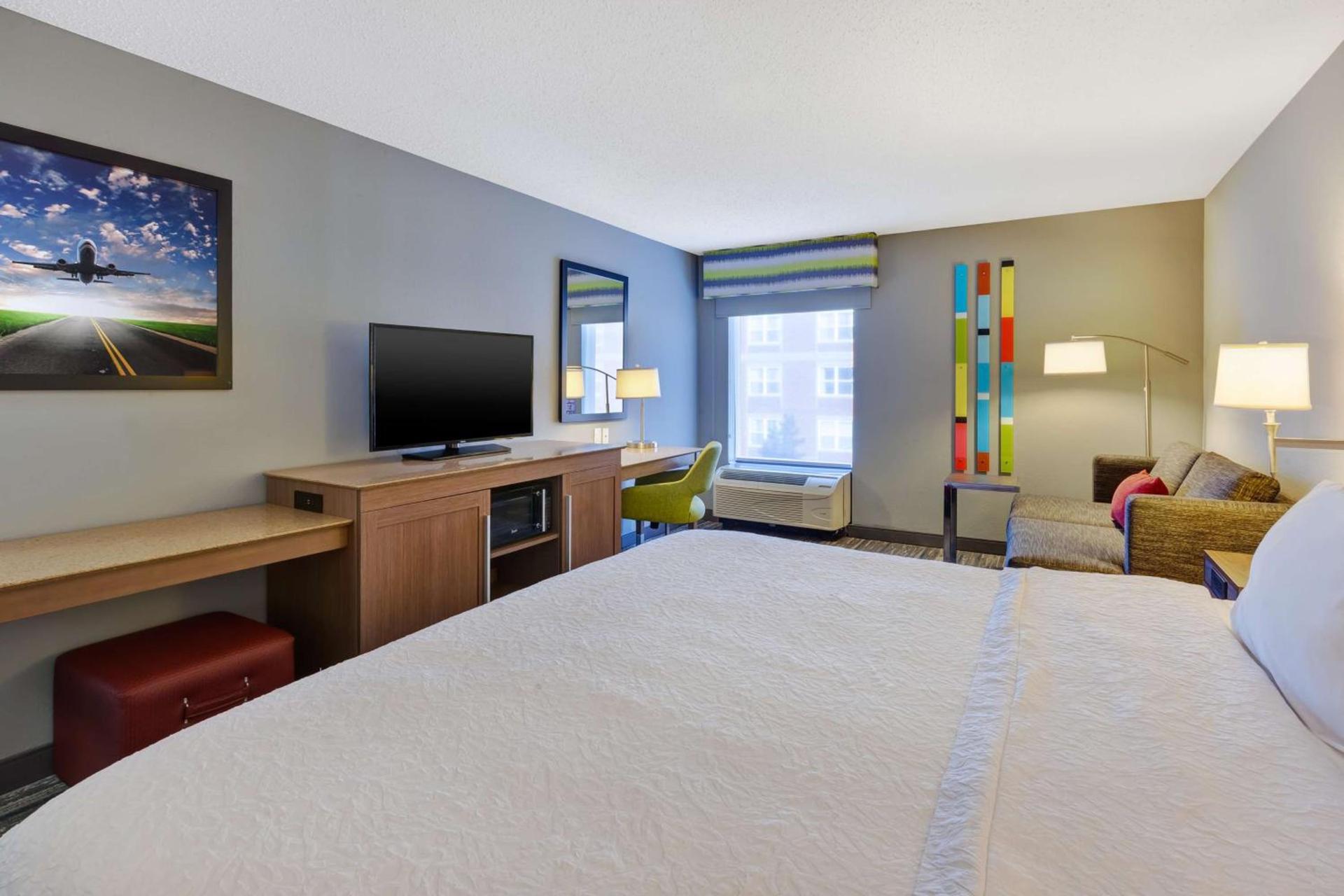 Hampton Inn Cincinnati Airport-North photo 11