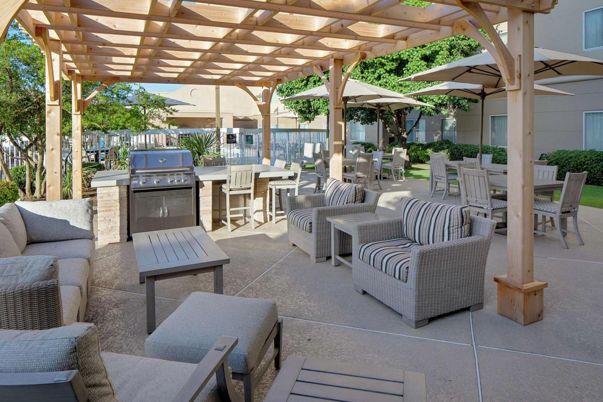 Homewood Suites by Hilton Dallas Market Center photo 10
