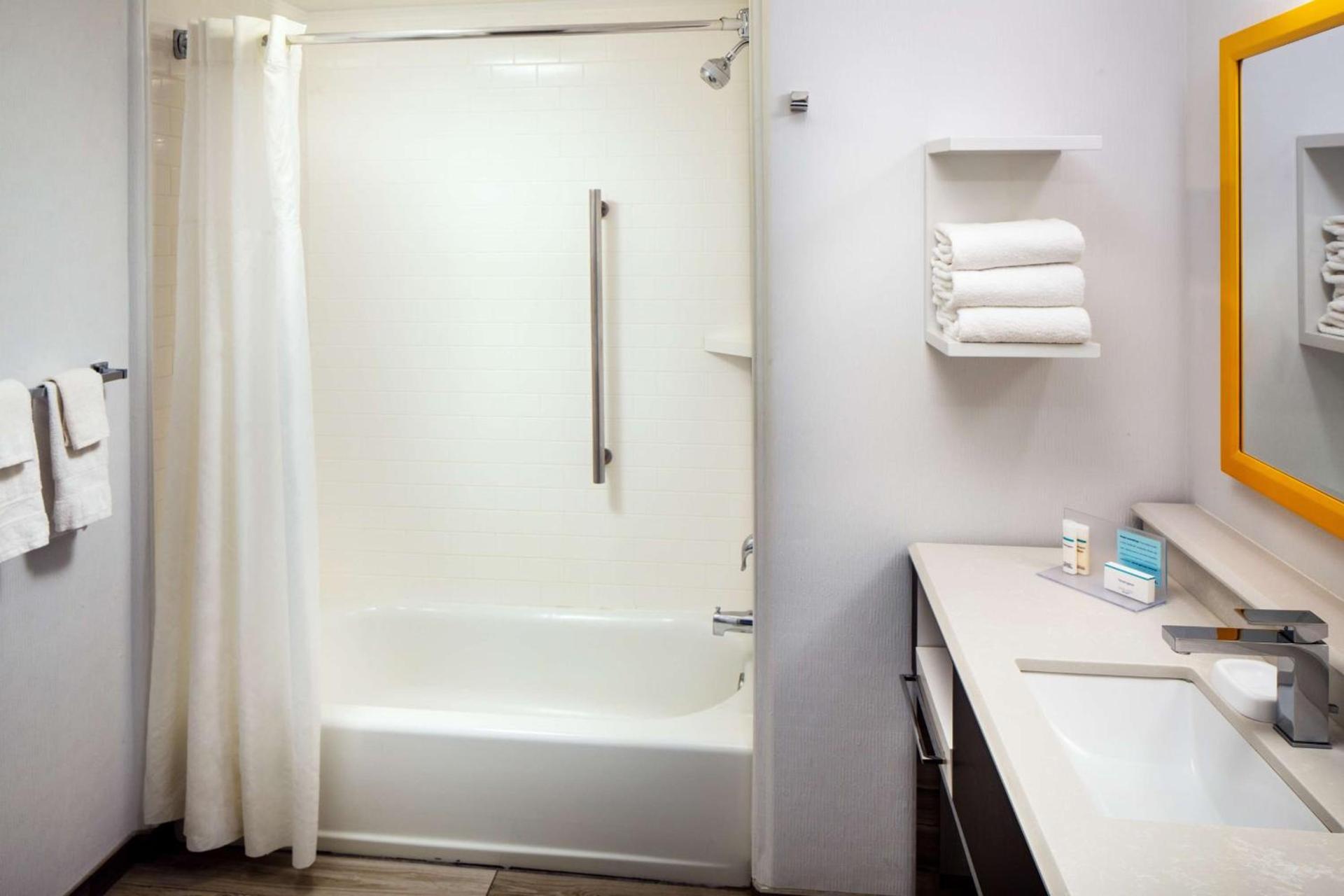 Hampton Inn & Suites Parker photo 12