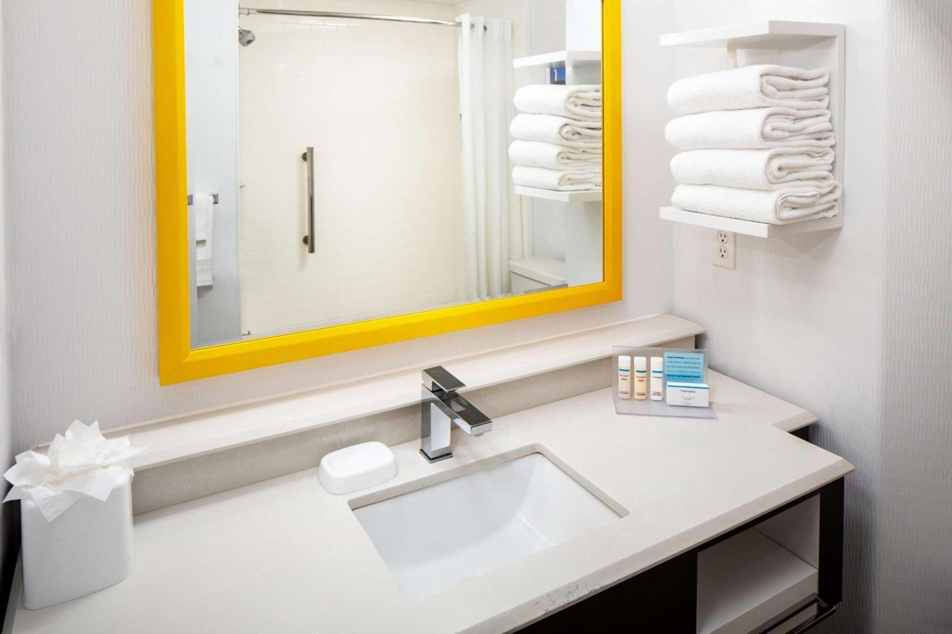 Hampton Inn & Suites Parker photo 14