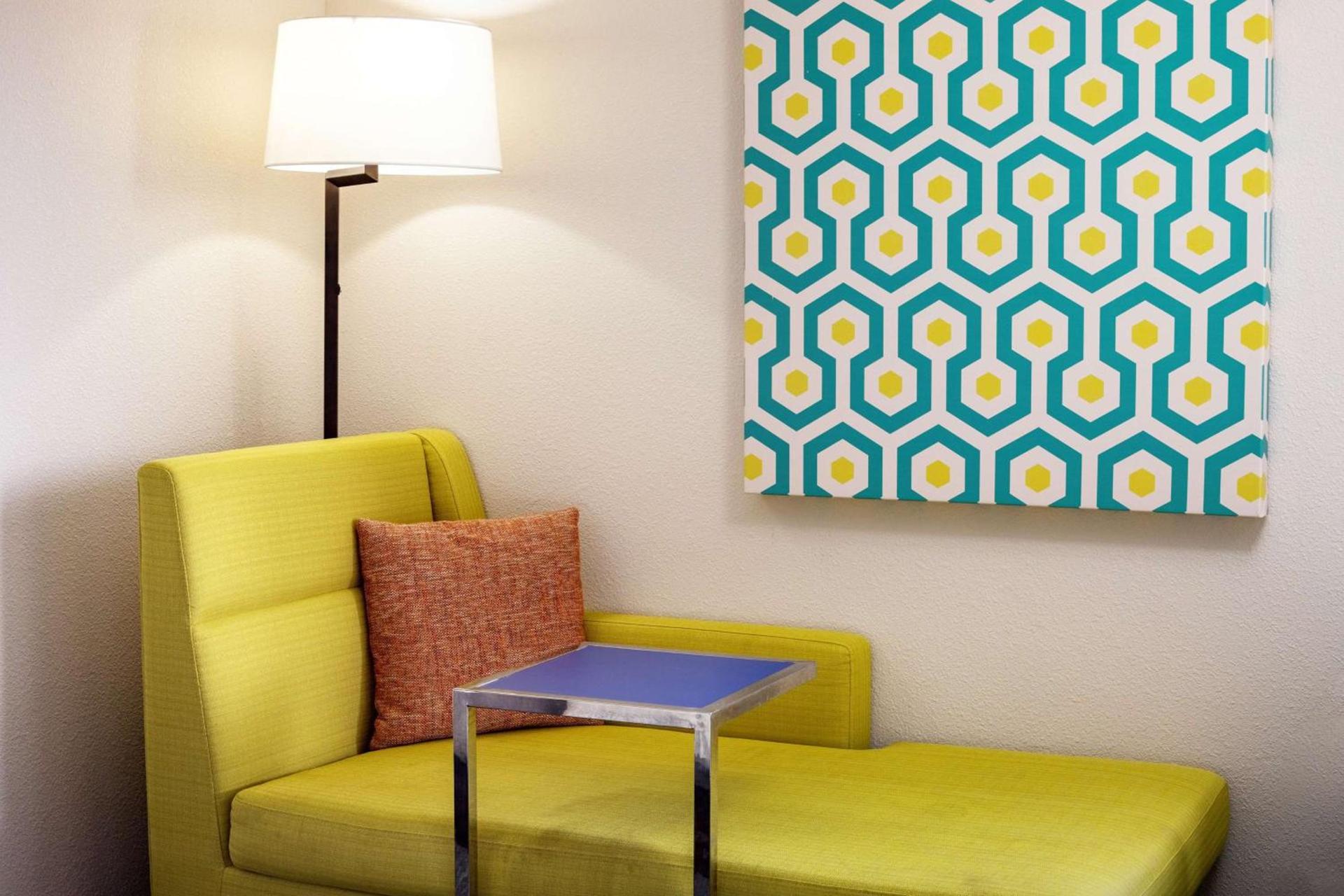 Hampton Inn & Suites Parker photo 15