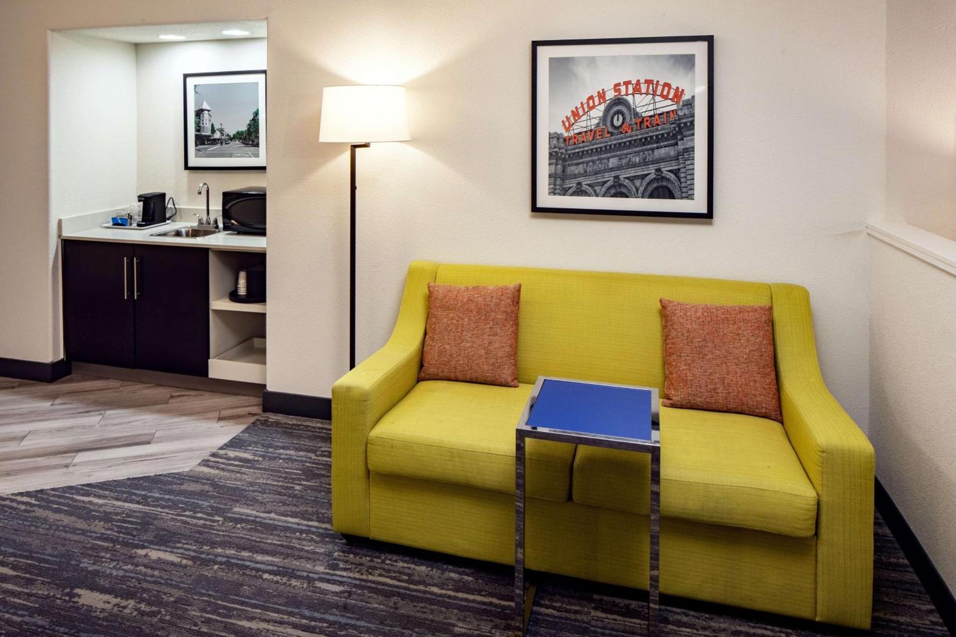 Hampton Inn & Suites Parker photo 18