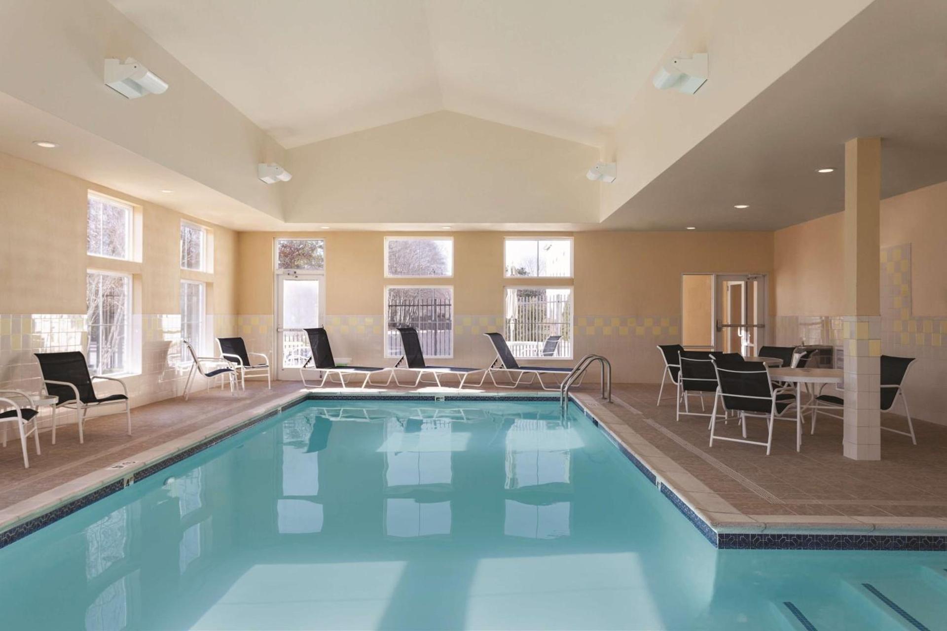 Hampton Inn & Suites Mystic photo 5