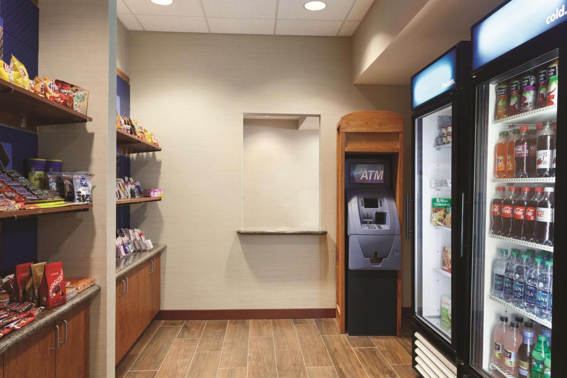 Hampton Inn & Suites Mystic photo 10