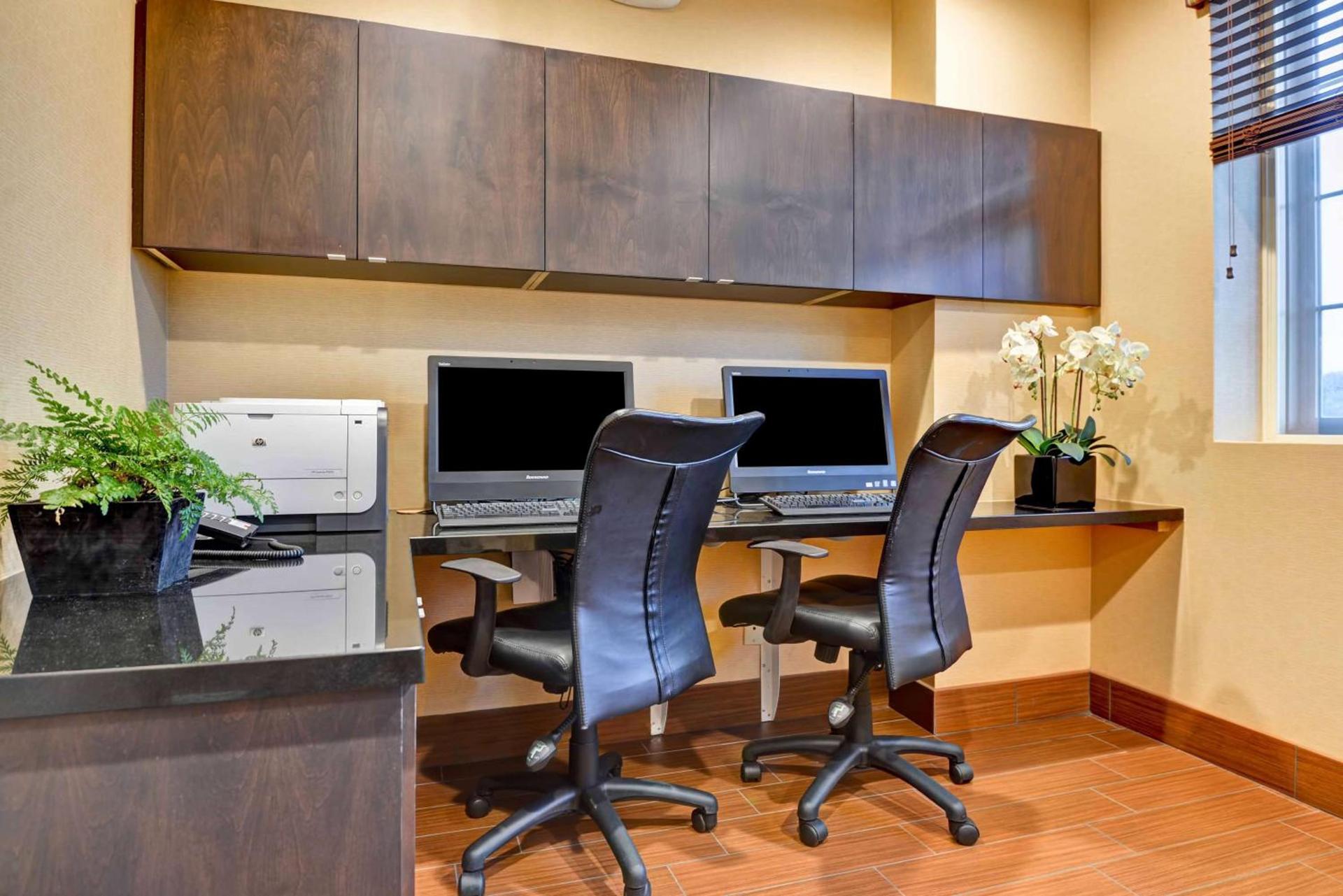 Hampton Inn & Suites San Clemente - Fully Renovated photo 26