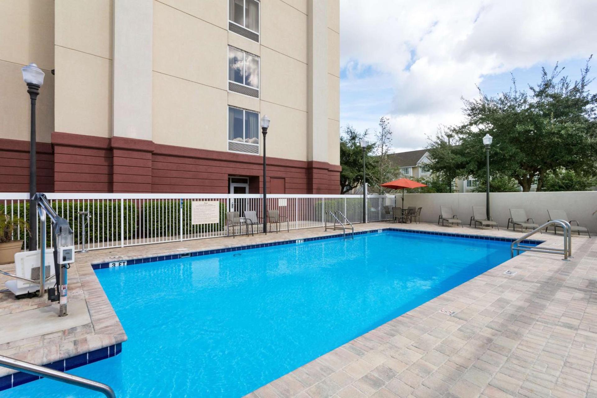 Hampton Inn Leesburg Tavares photo 6