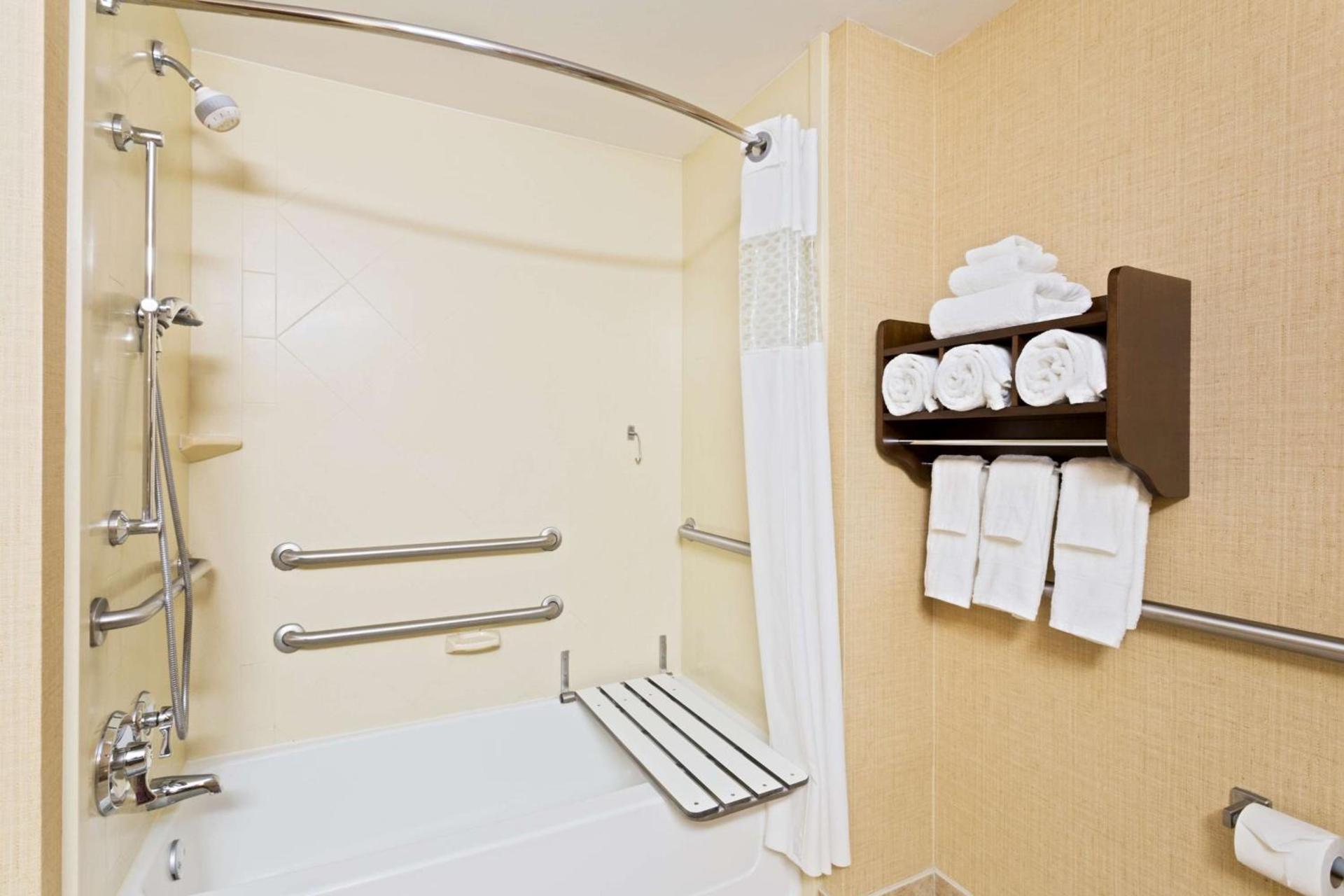 Hampton Inn Leesburg Tavares photo 13
