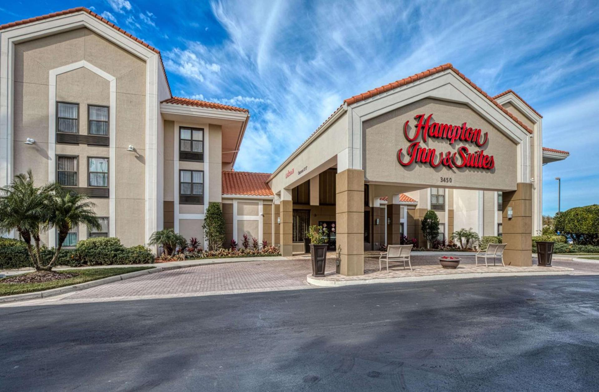 Hampton Inn & Suites Orlando-East UCF photo 3