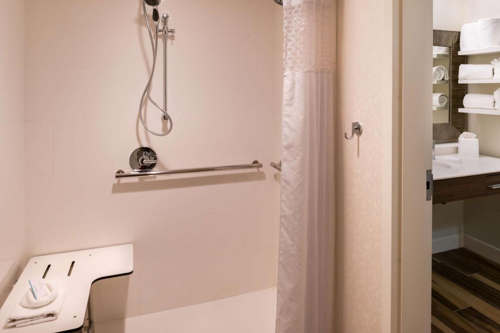 Hampton Inn & Suites Orlando-East UCF photo 9