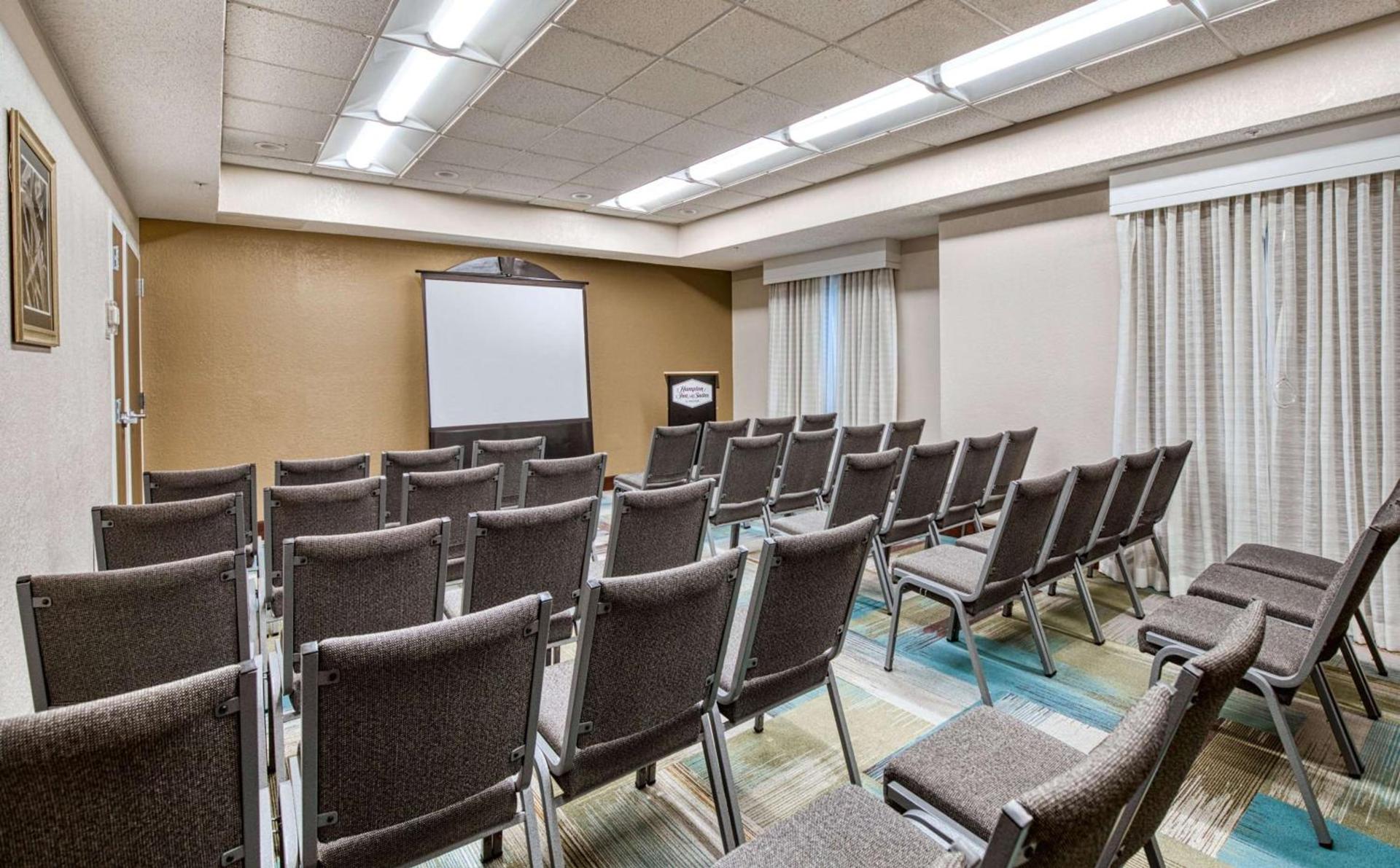 Hampton Inn & Suites Orlando-East UCF photo 36