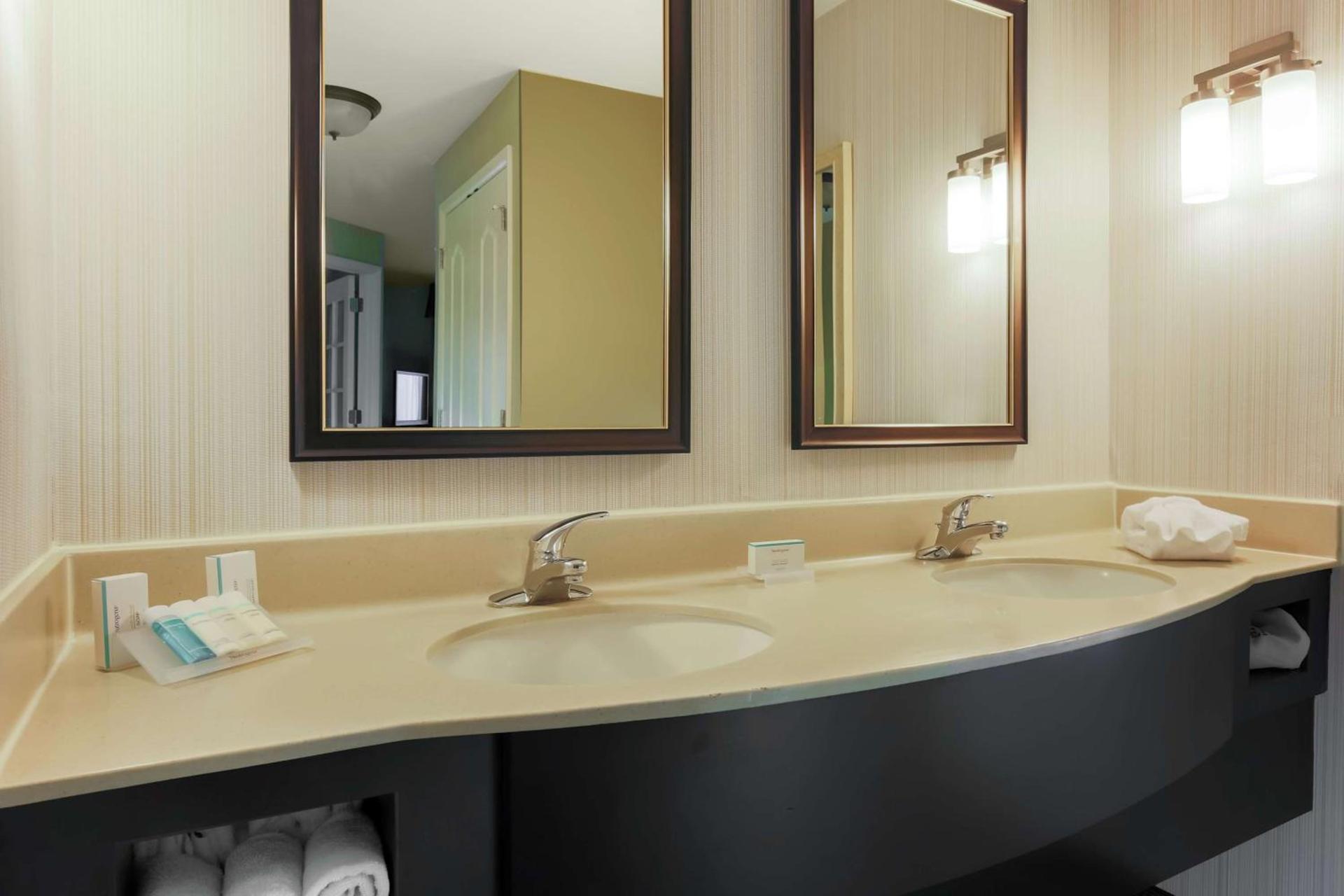 Hilton Garden Inn Tallahassee photo 18