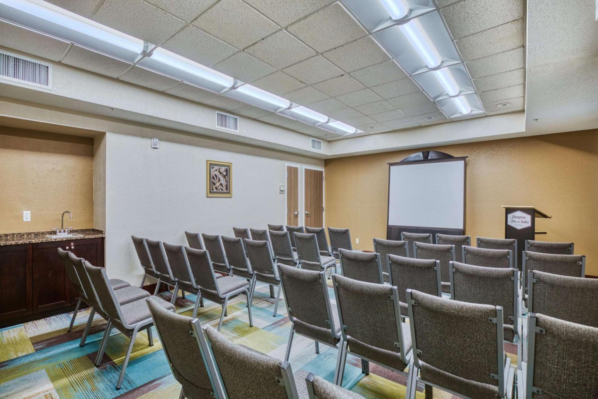 Hampton Inn & Suites Orlando-East UCF photo 37