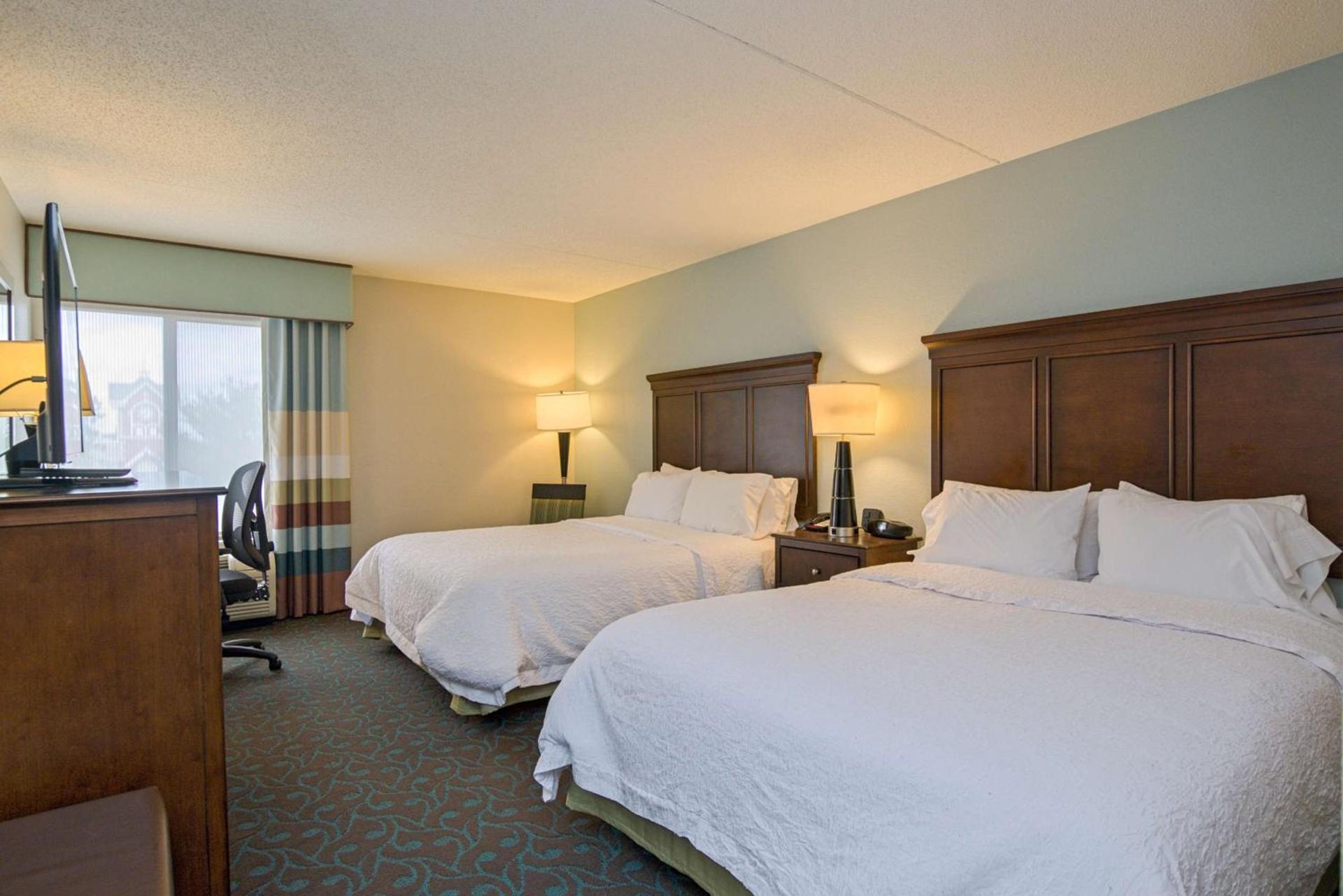 Hampton Inn Portsmouth Central photo 23